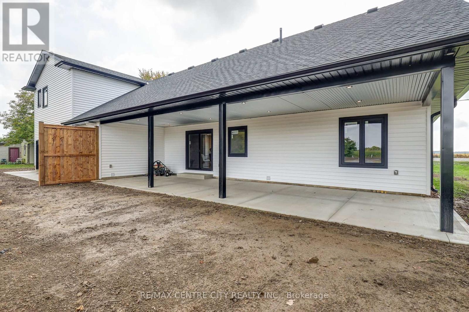 45118 Talbot Line, Central Elgin, Ontario  N5P 3S7 - Photo 43 - X12431424
