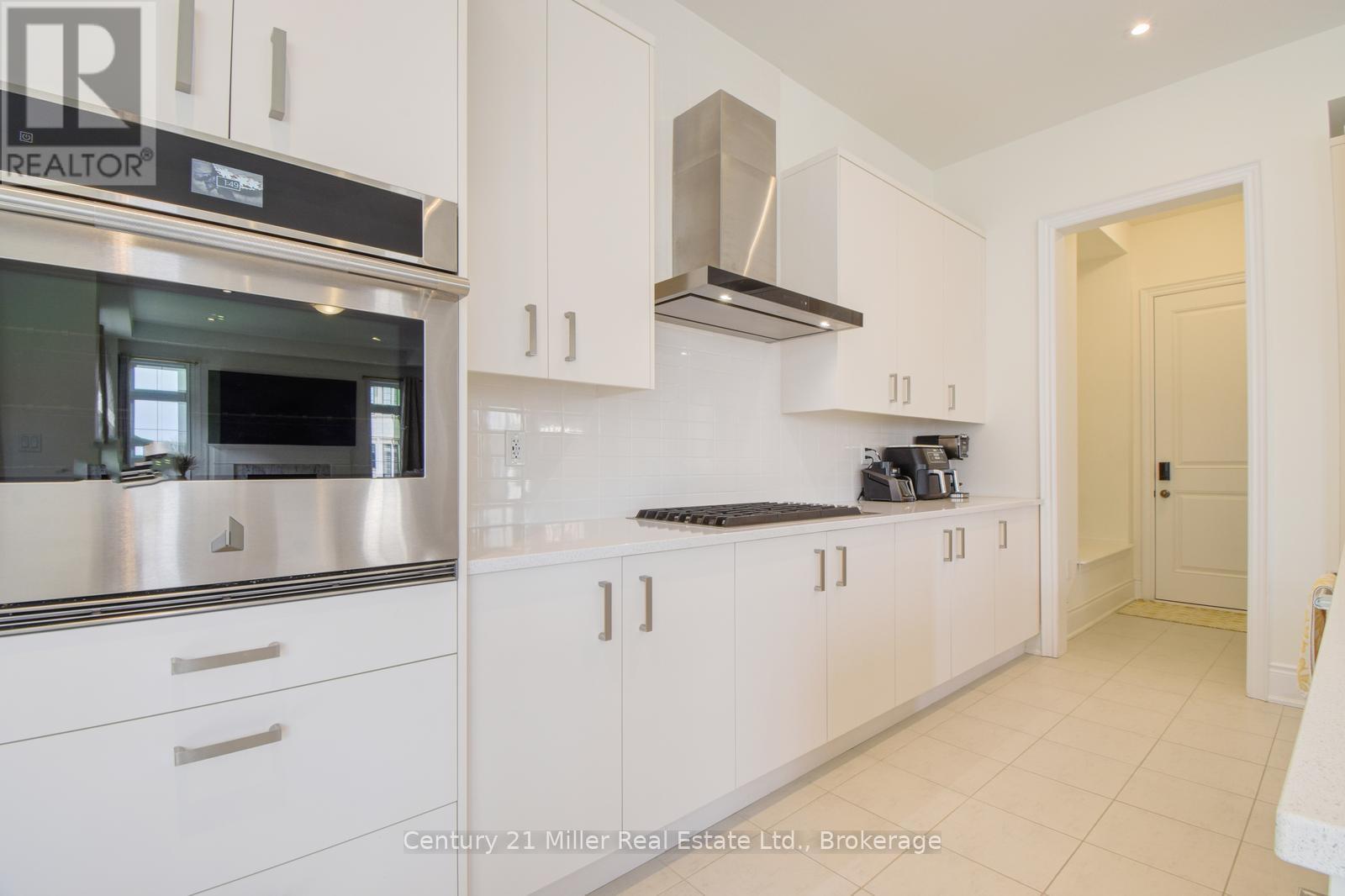2368 Edward Leaver Trail, Oakville, Ontario  L6M 5M7 - Photo 20 - W12431418