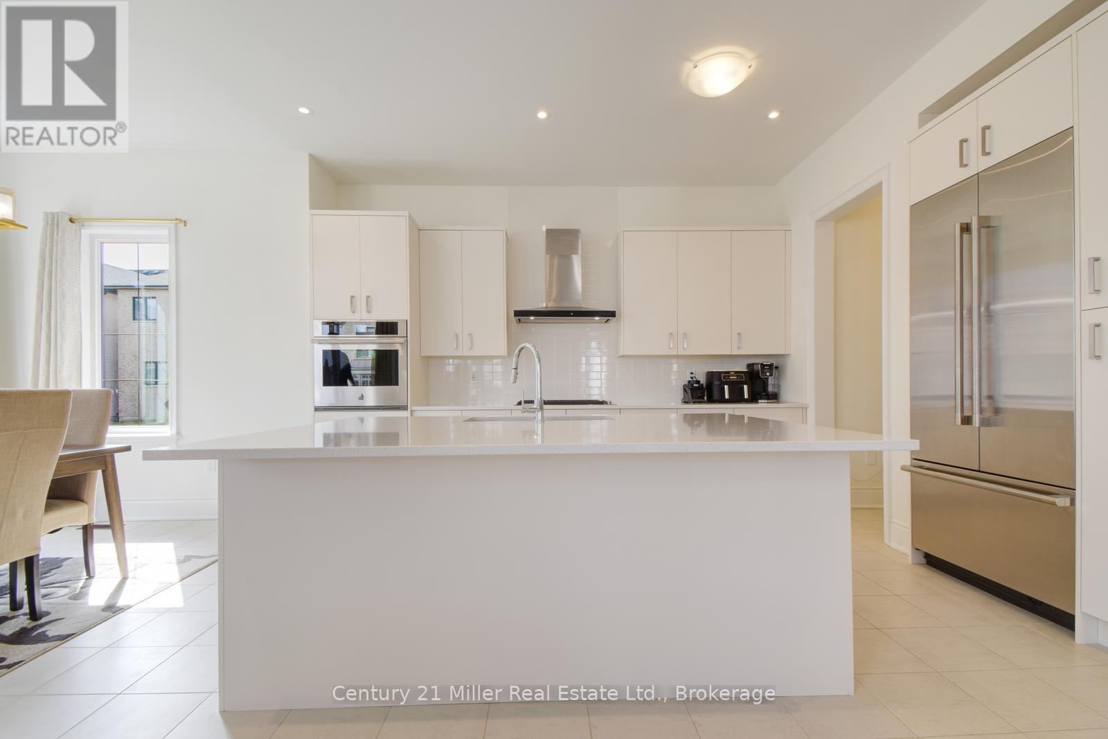 2368 Edward Leaver Trail, Oakville, Ontario  L6M 5M7 - Photo 21 - W12431418