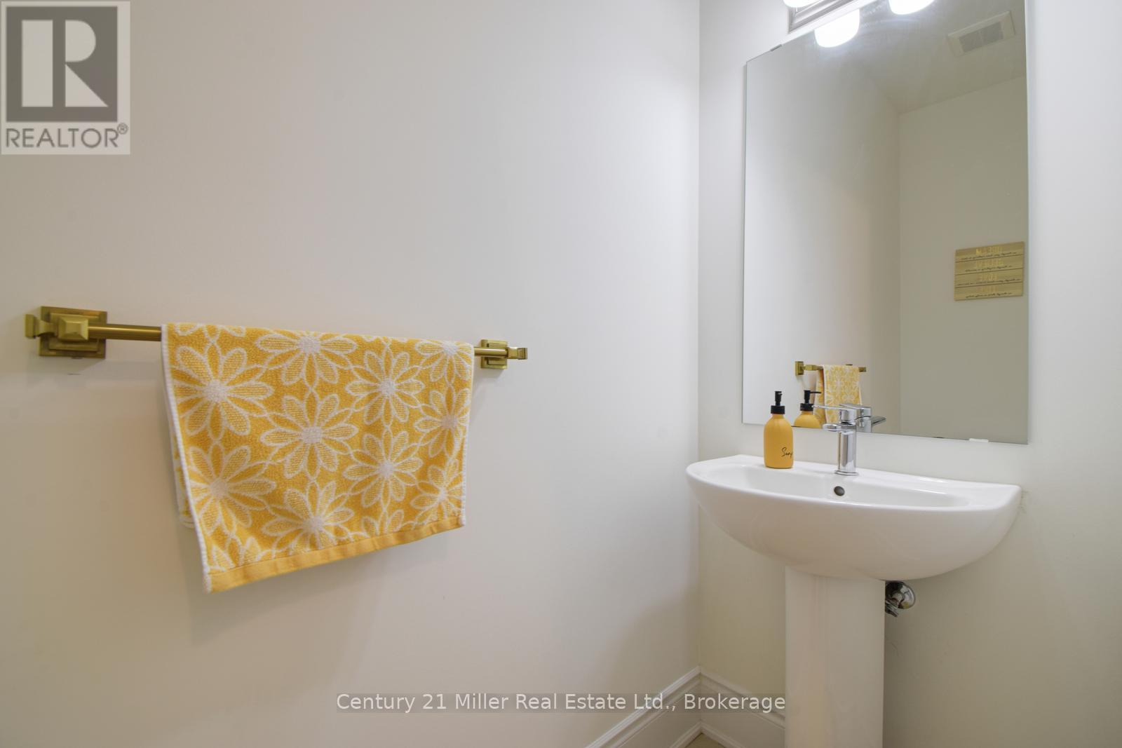 2368 Edward Leaver Trail, Oakville, Ontario  L6M 5M7 - Photo 7 - W12431418