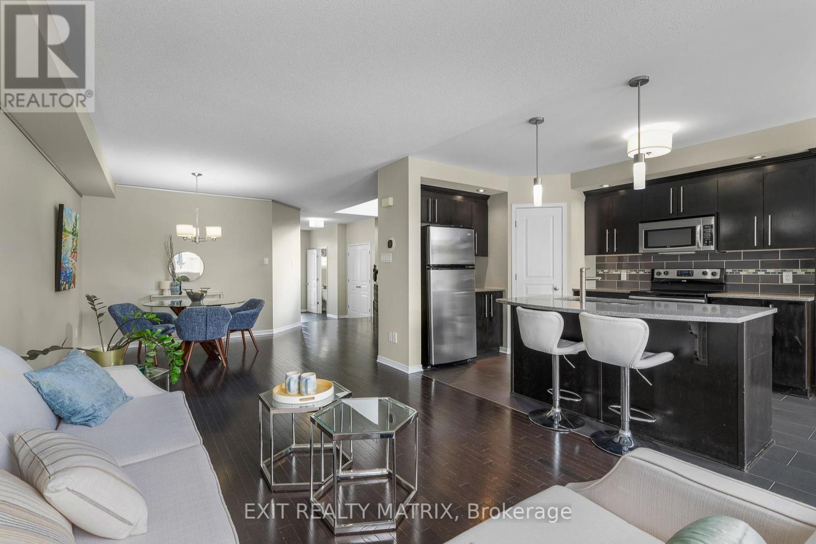 441 June Court, Ottawa, Ontario  K1W 0C9 - Photo 12 - X12431408