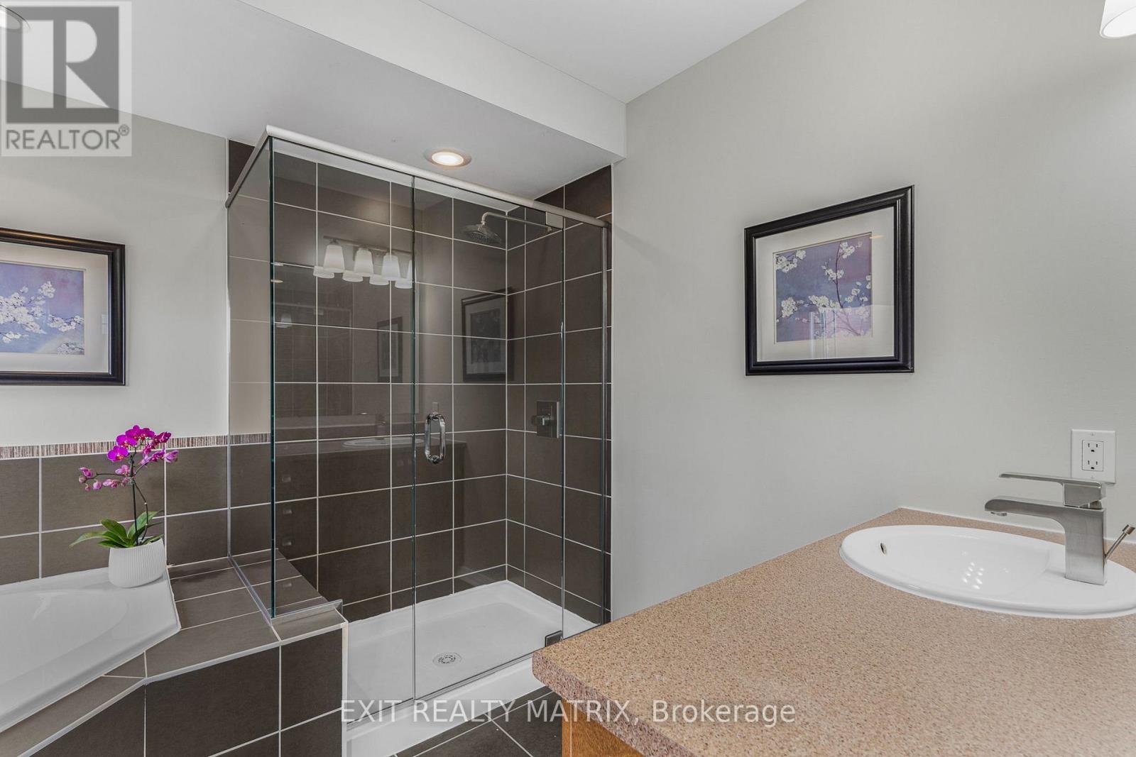 441 June Court, Ottawa, Ontario  K1W 0C9 - Photo 22 - X12431408