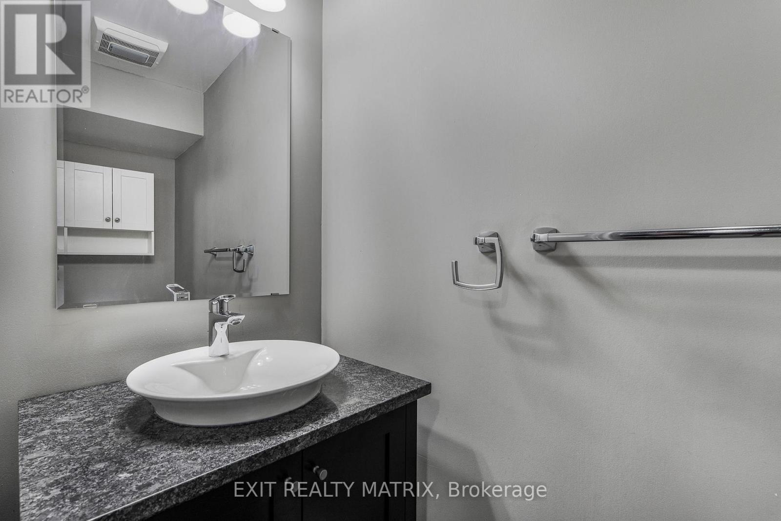 441 June Court, Ottawa, Ontario  K1W 0C9 - Photo 31 - X12431408