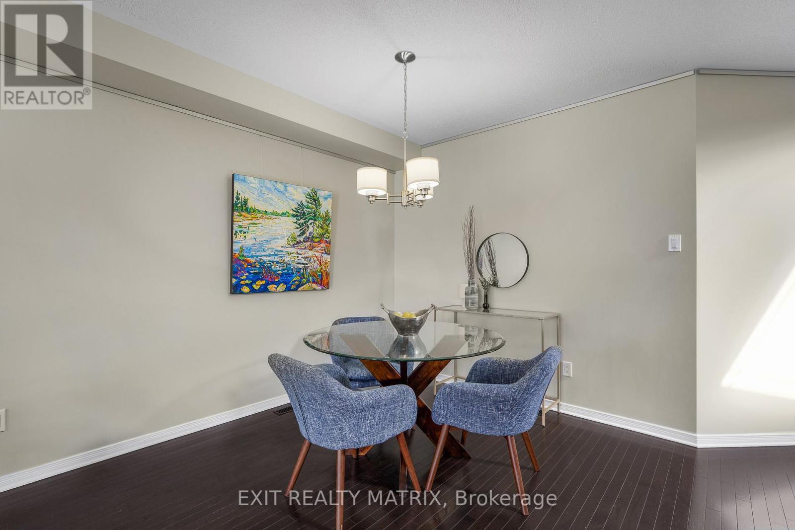 441 June Court, Ottawa, Ontario  K1W 0C9 - Photo 7 - X12431408