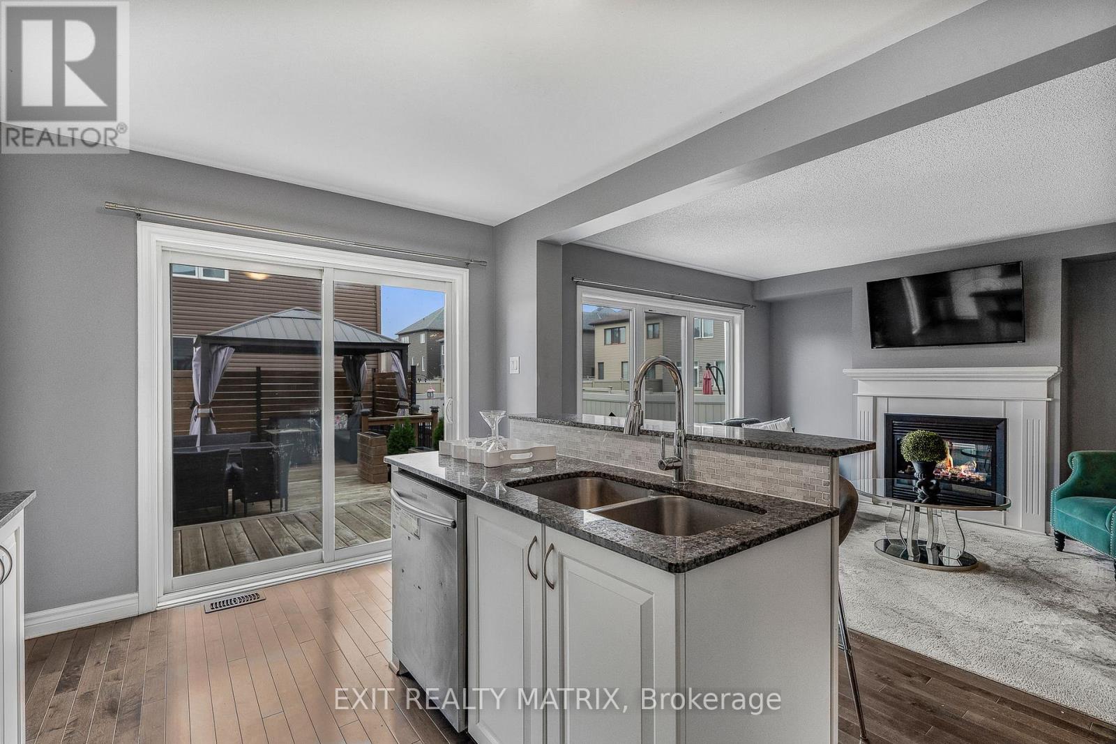 700 Magnolia Street, Ottawa, Ontario  K4A 3W4 - Photo 15 - X12431412