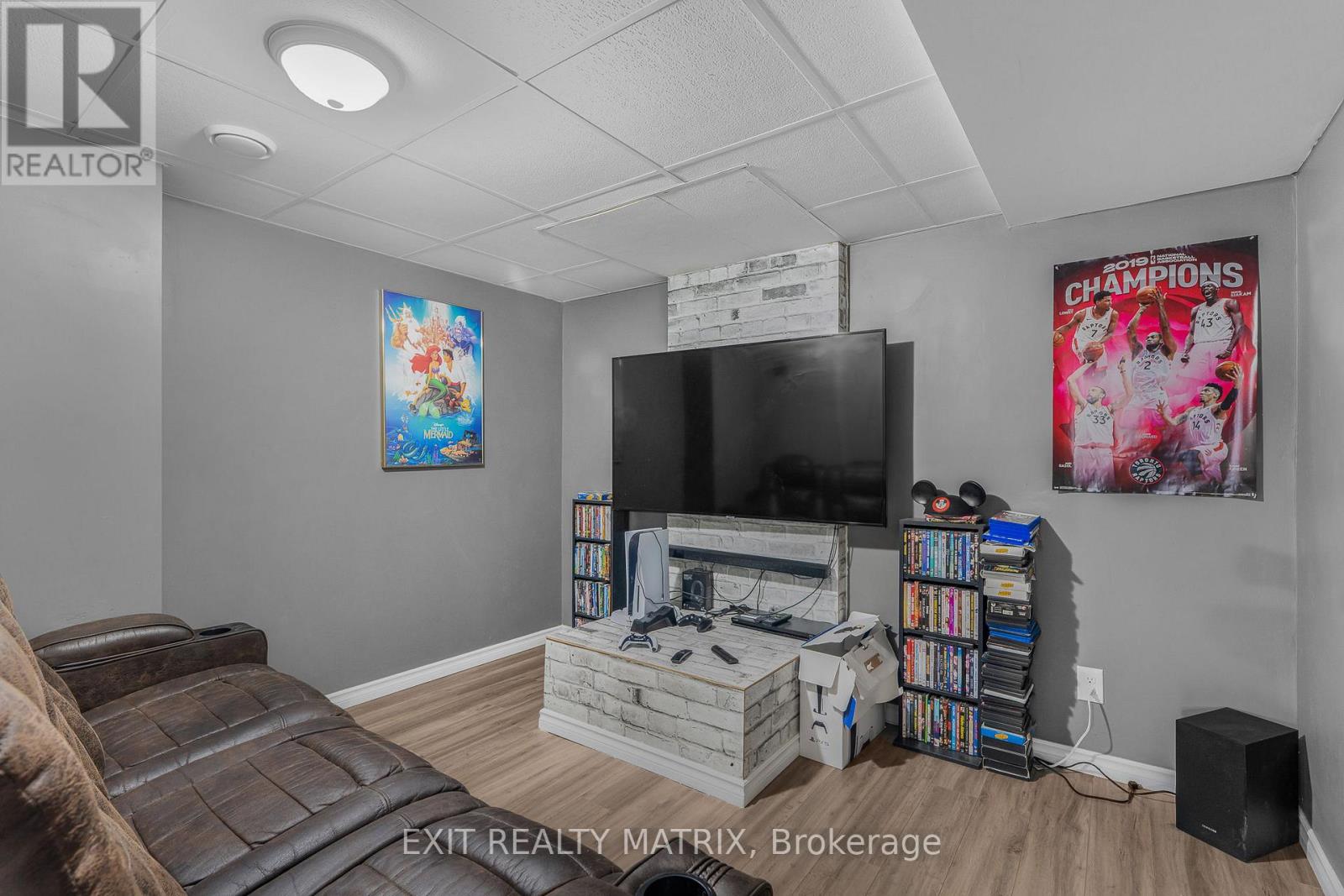 700 Magnolia Street, Ottawa, Ontario  K4A 3W4 - Photo 25 - X12431412