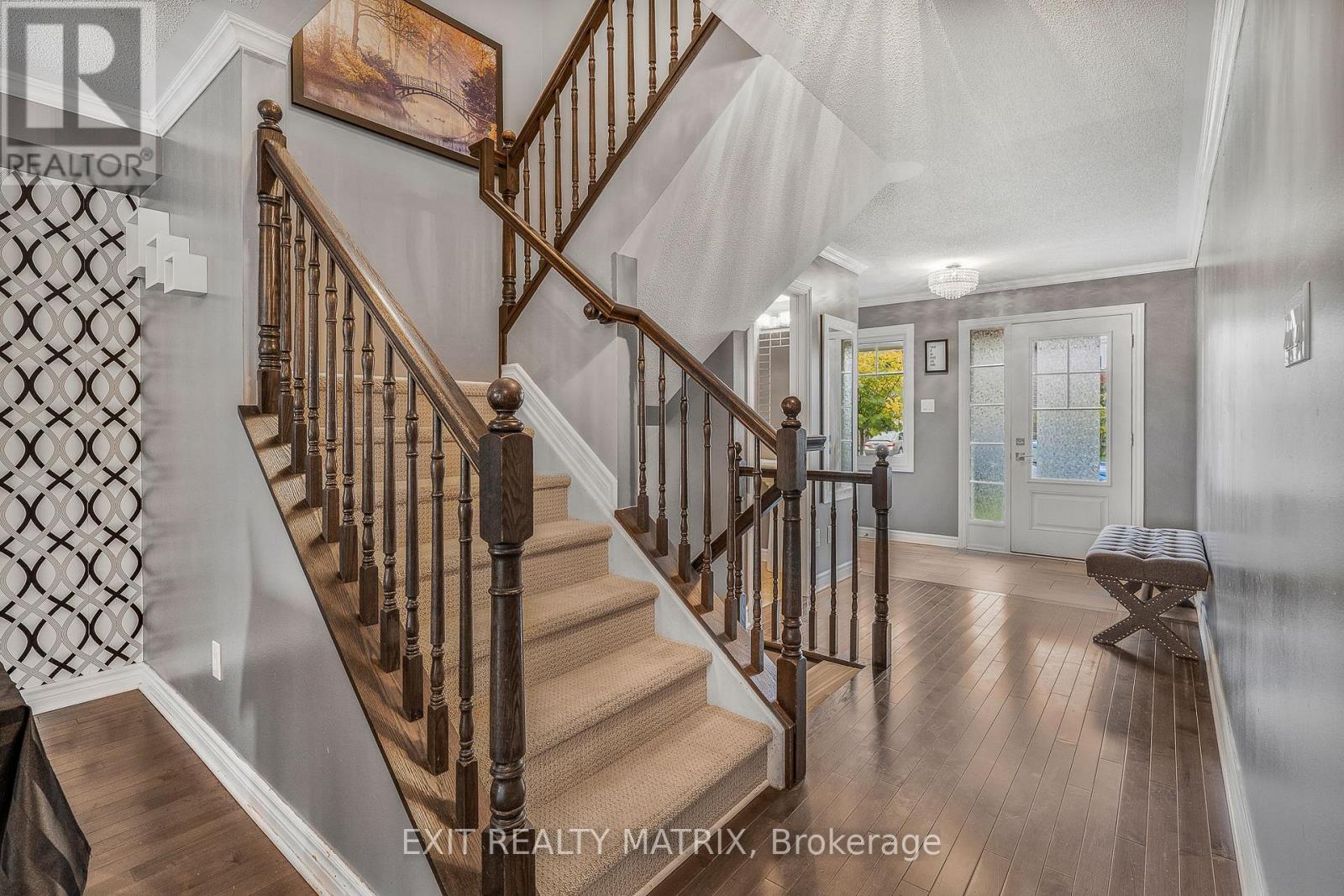 700 Magnolia Street, Ottawa, Ontario  K4A 3W4 - Photo 4 - X12431412