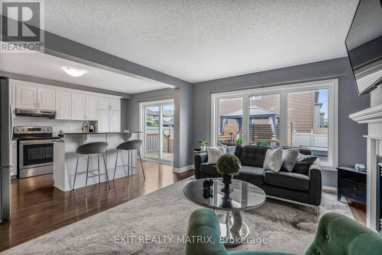 700 Magnolia Street, Ottawa, Ontario  K4A 3W4 - Photo 9 - X12431412