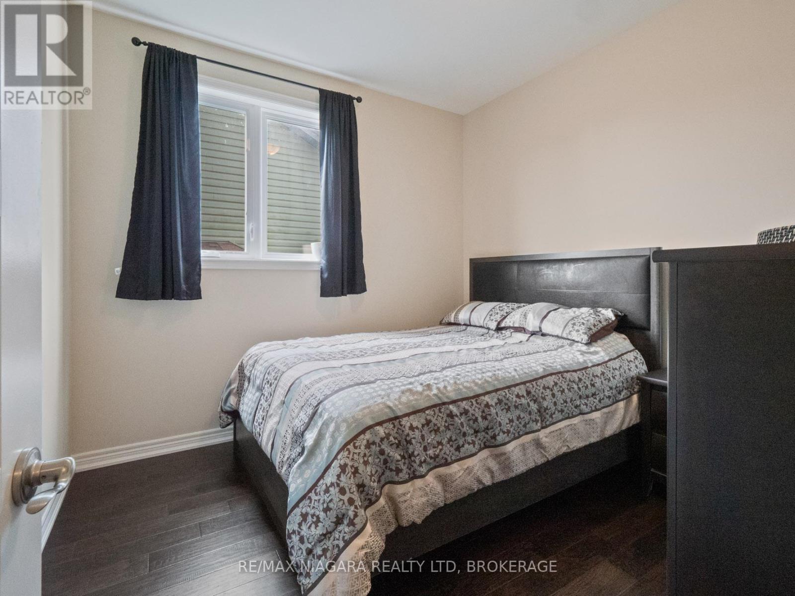 3597 Carver Street, Fort Erie, Ontario  L0S 1S0 - Photo 15 - X12431403