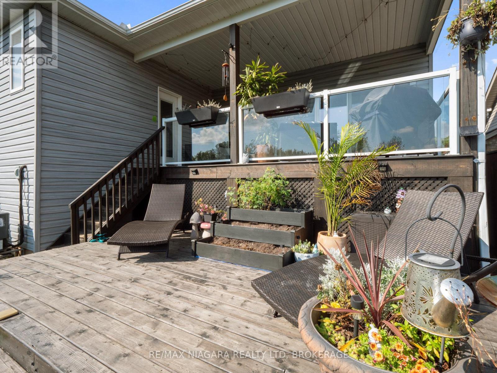 3597 Carver Street, Fort Erie, Ontario  L0S 1S0 - Photo 23 - X12431403