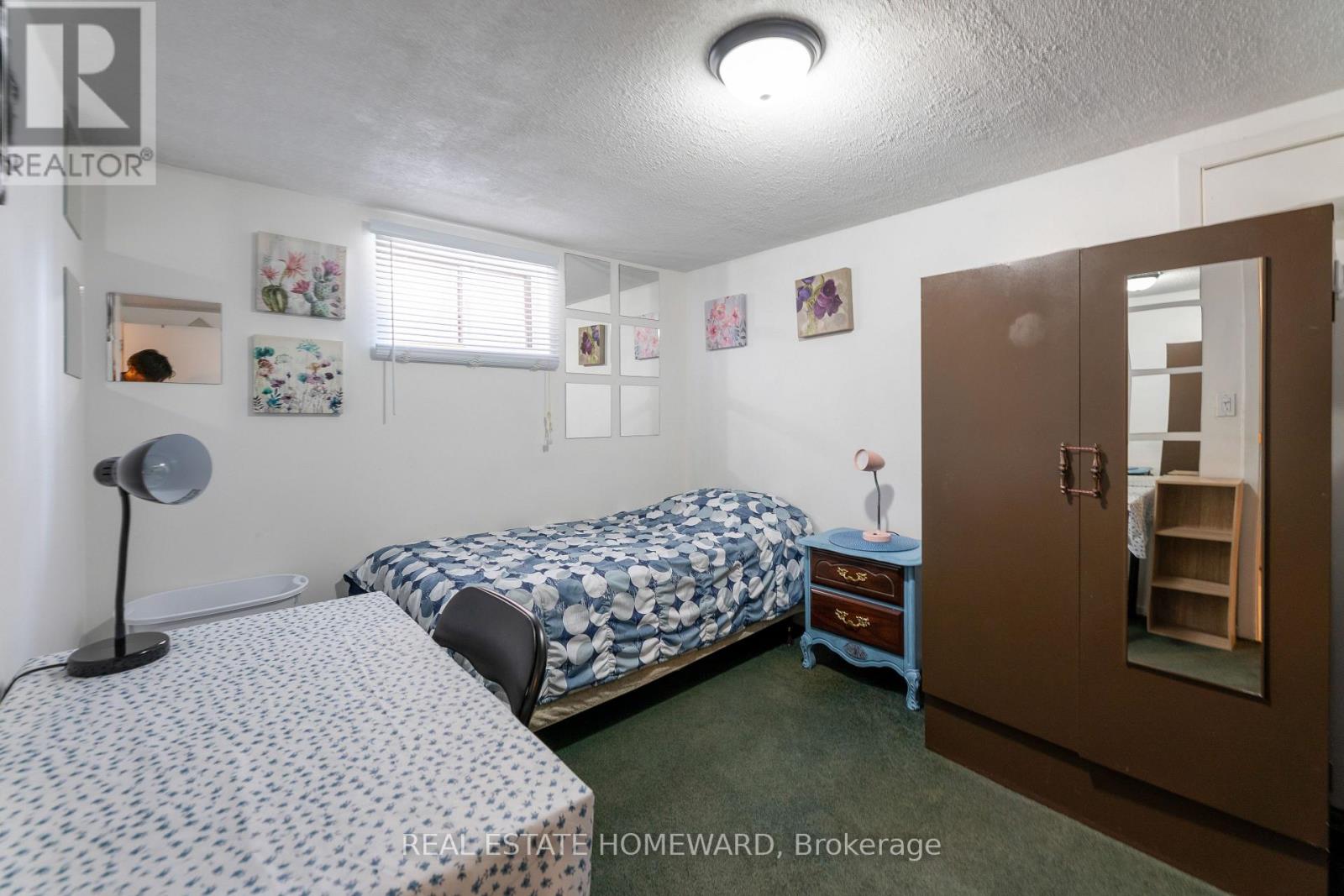 331 Rhodes Avenue, Toronto, Ontario  M4L 3A4 - Photo 22 - E12431413