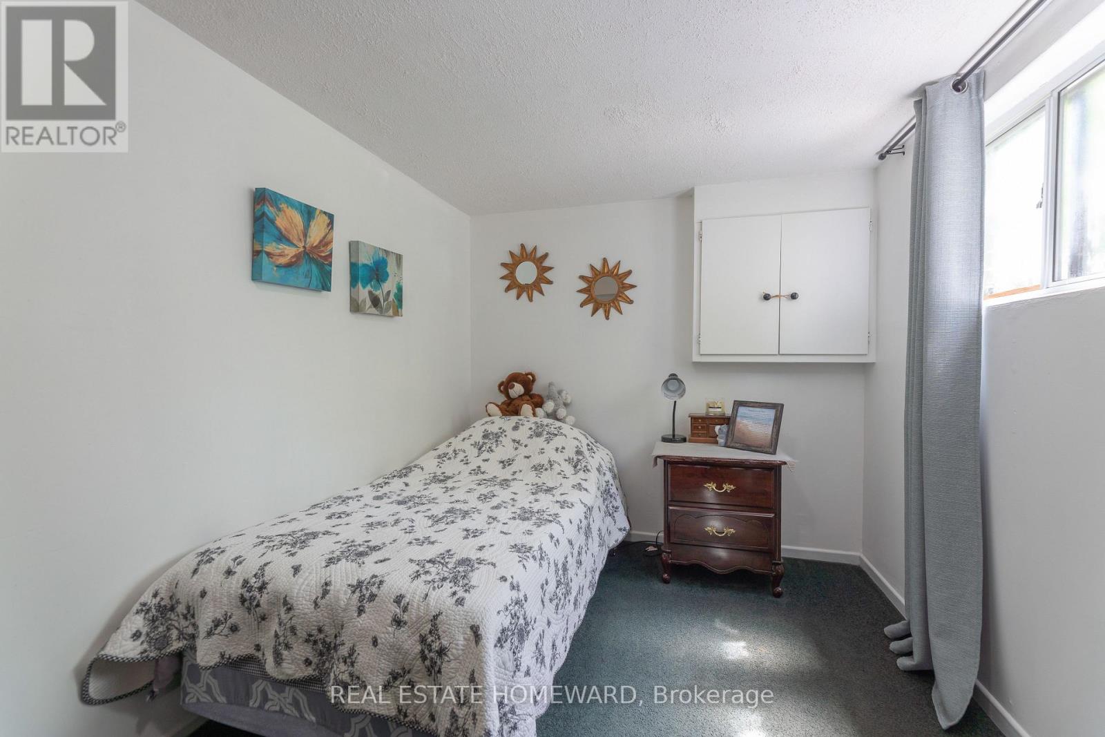 331 Rhodes Avenue, Toronto, Ontario  M4L 3A4 - Photo 23 - E12431413