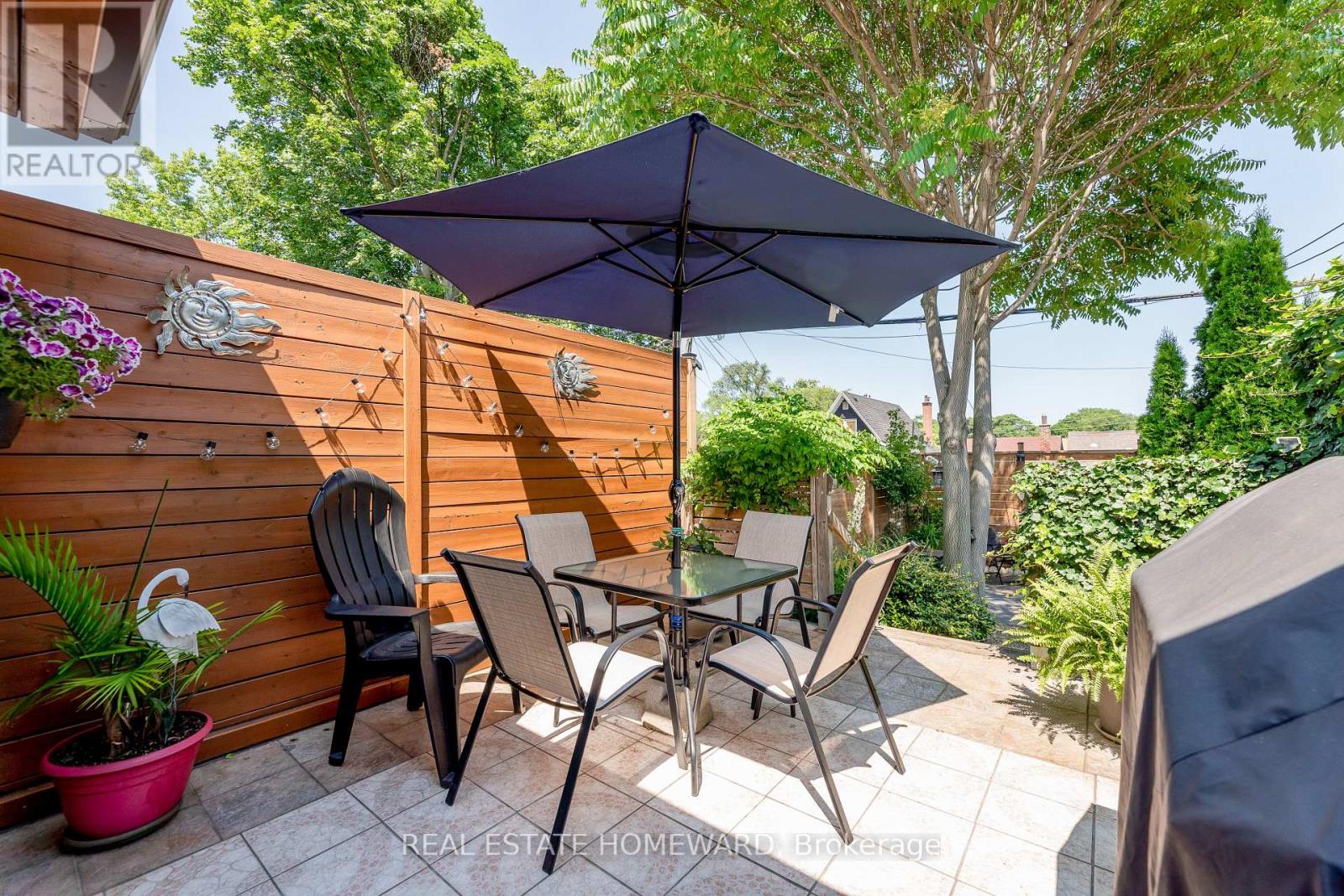 331 Rhodes Avenue, Toronto, Ontario  M4L 3A4 - Photo 28 - E12431413