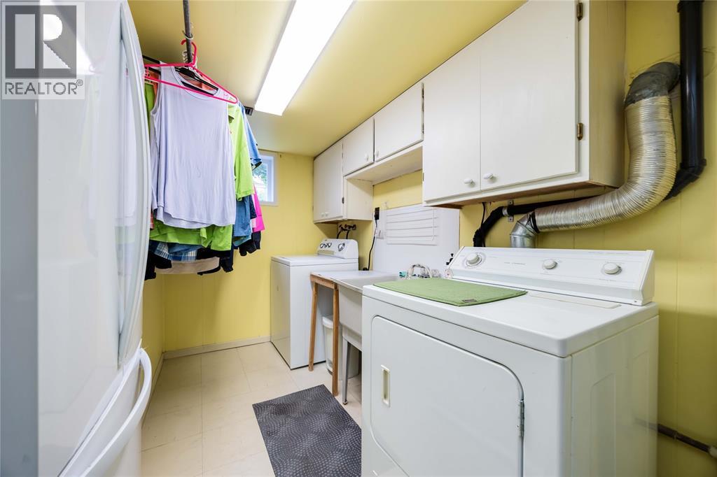 982 Hagle Street, Sarnia, Ontario  N7V 4A7 - Photo 23 - 25024651