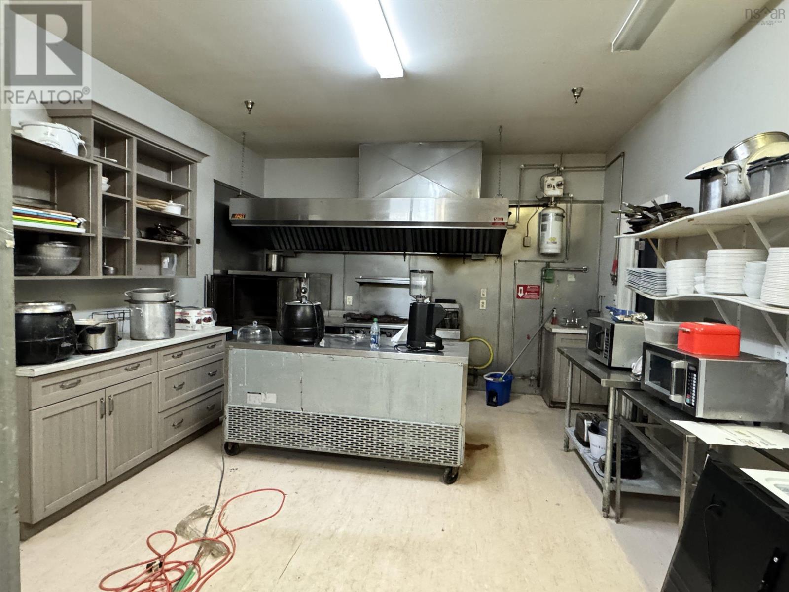195 Commercial Street, Glace Bay, Nova Scotia  B1A 3B9 - Photo 13 - 202524525