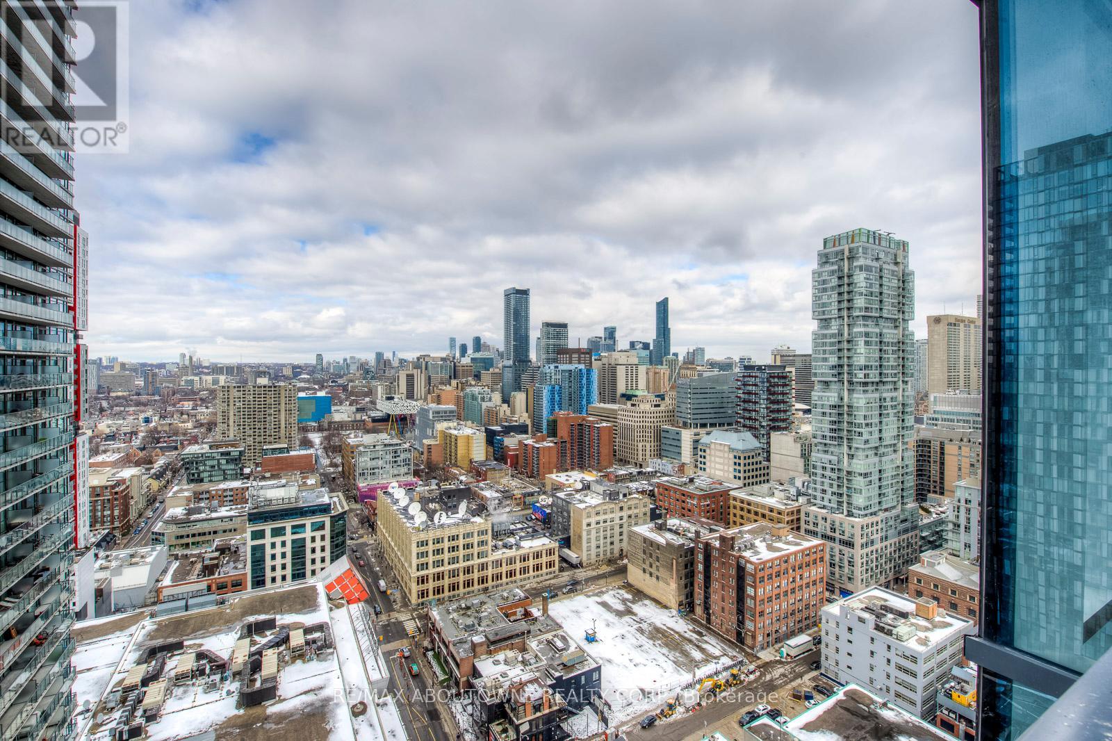 3003 - 295 Adelaide Street W, Toronto, Ontario  M5V 1P7 - Photo 13 - C12431417