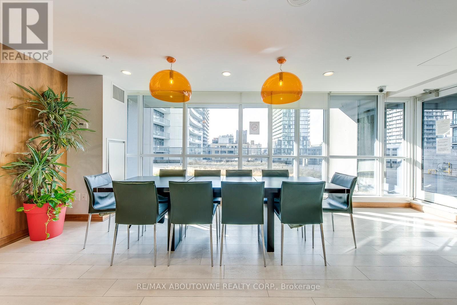 3003 - 295 Adelaide Street W, Toronto, Ontario  M5V 1P7 - Photo 24 - C12431417