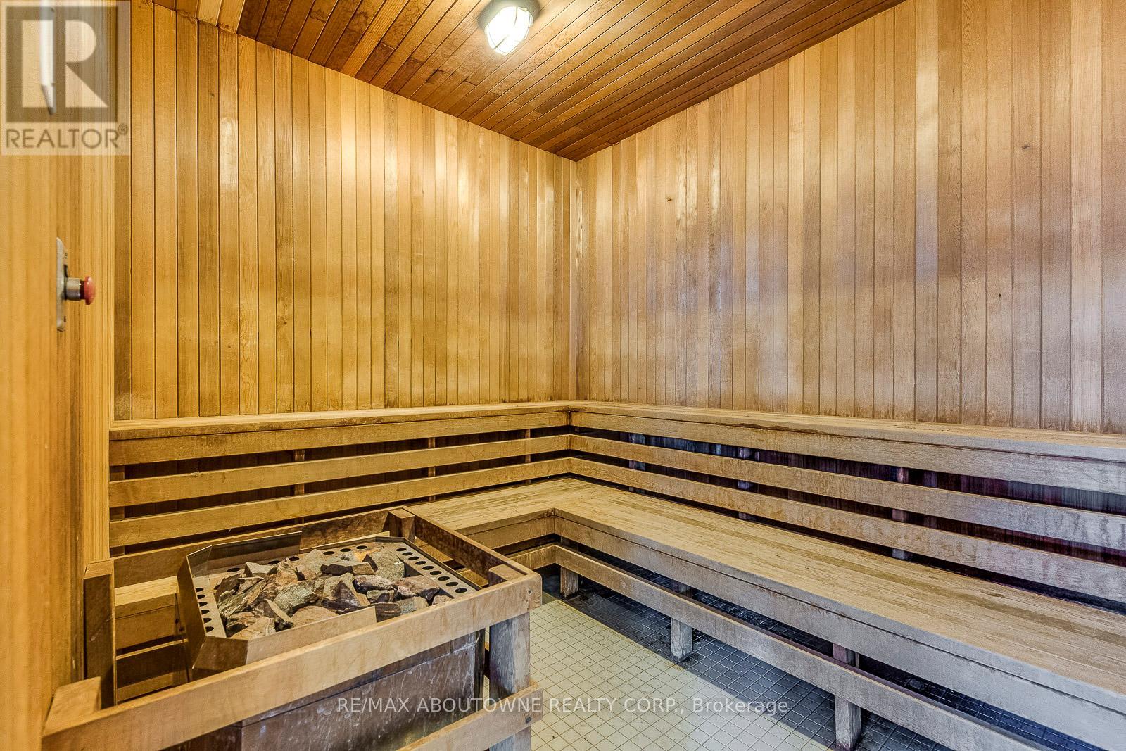 3003 - 295 Adelaide Street W, Toronto, Ontario  M5V 1P7 - Photo 31 - C12431417