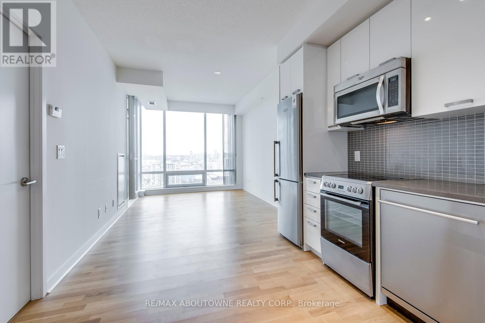 3003 - 295 Adelaide Street W, Toronto, Ontario  M5V 1P7 - Photo 8 - C12431417