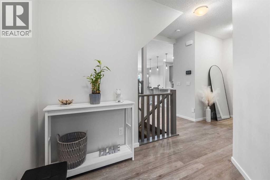 96 Belmont Terrace Sw, Calgary, Alberta  T2X 4H5 - Photo 4 - A2260716