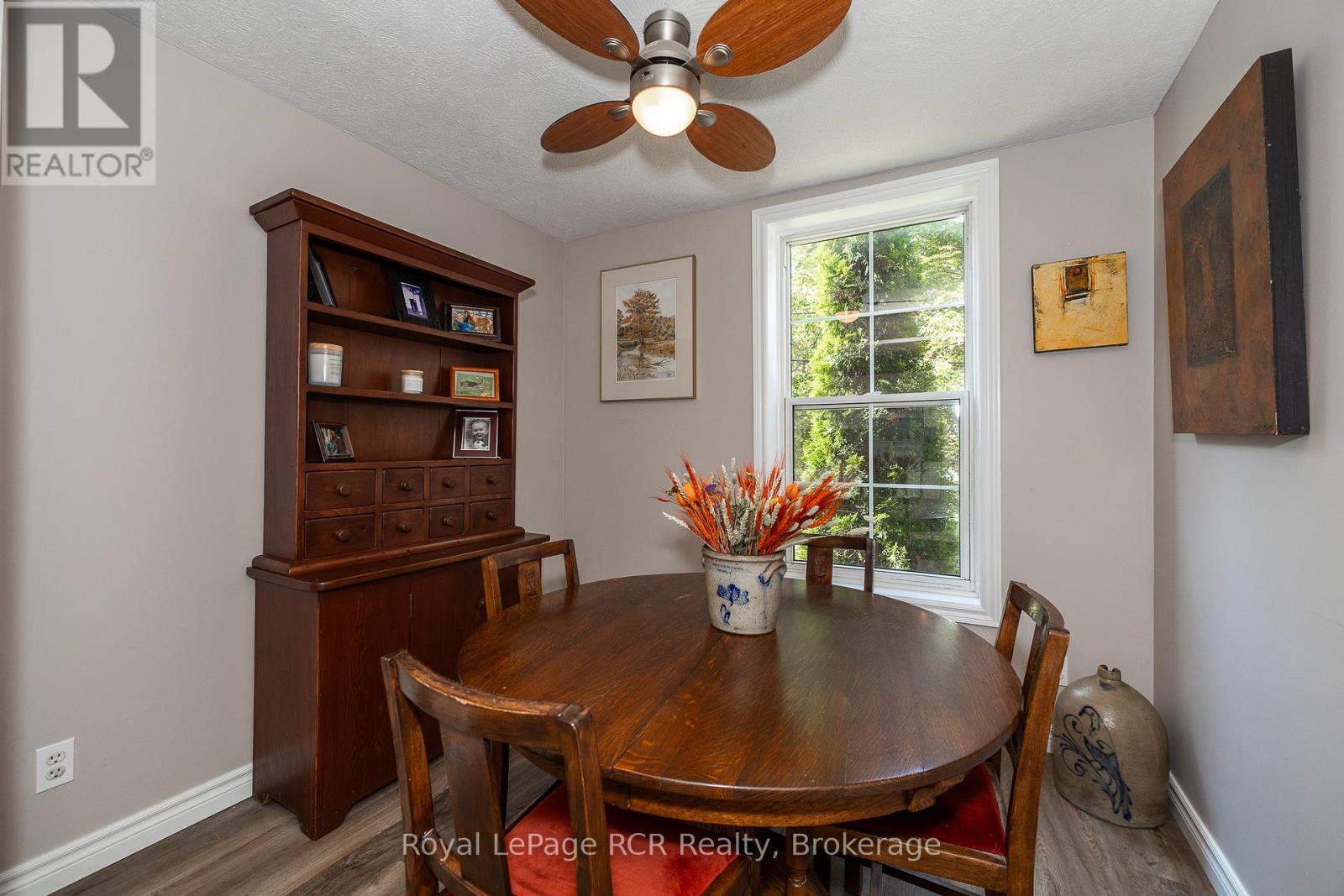 735 5th Avenue E, Owen Sound, Ontario  N4K 2R7 - Photo 17 - X12431445