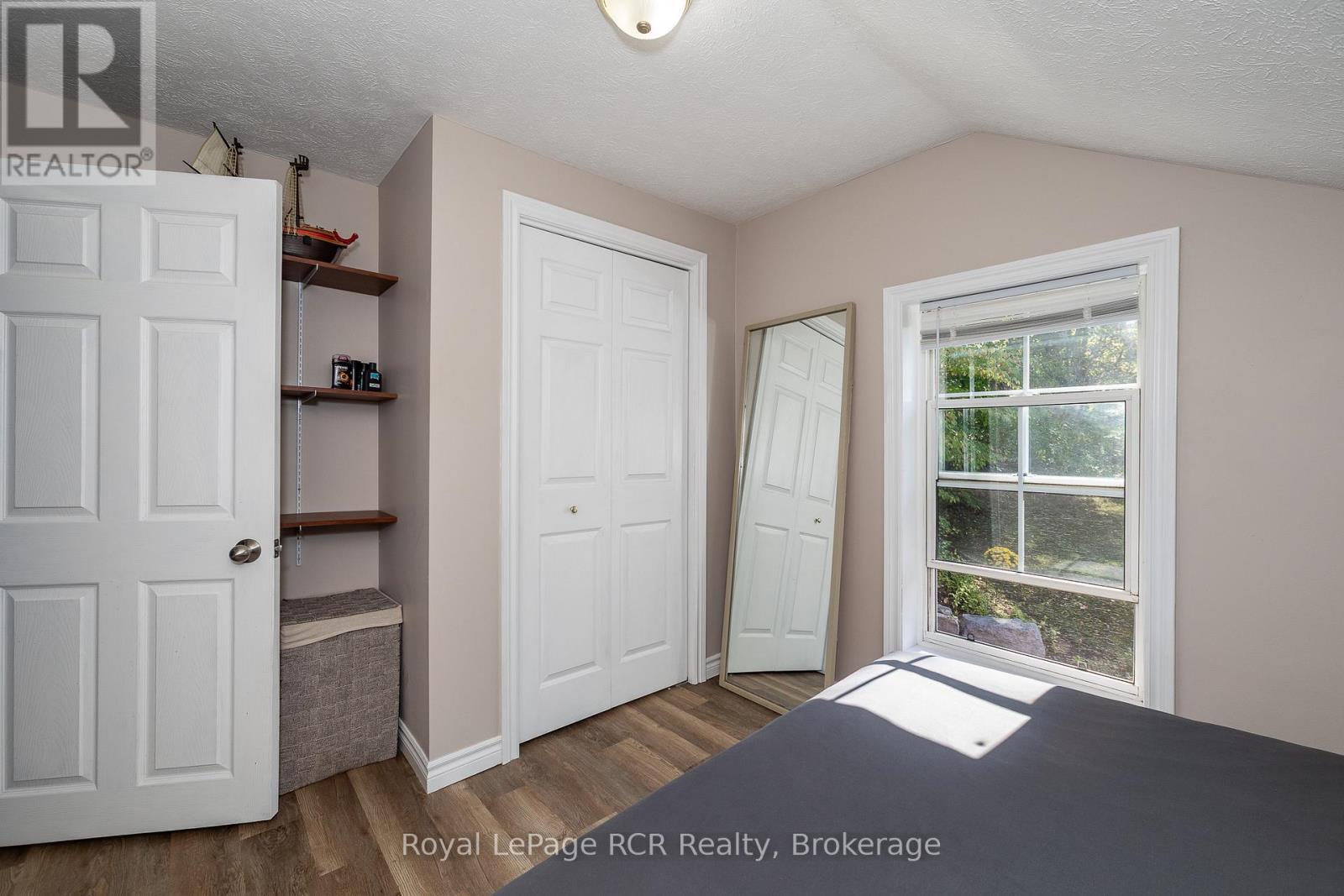 735 5th Avenue E, Owen Sound, Ontario  N4K 2R7 - Photo 29 - X12431445