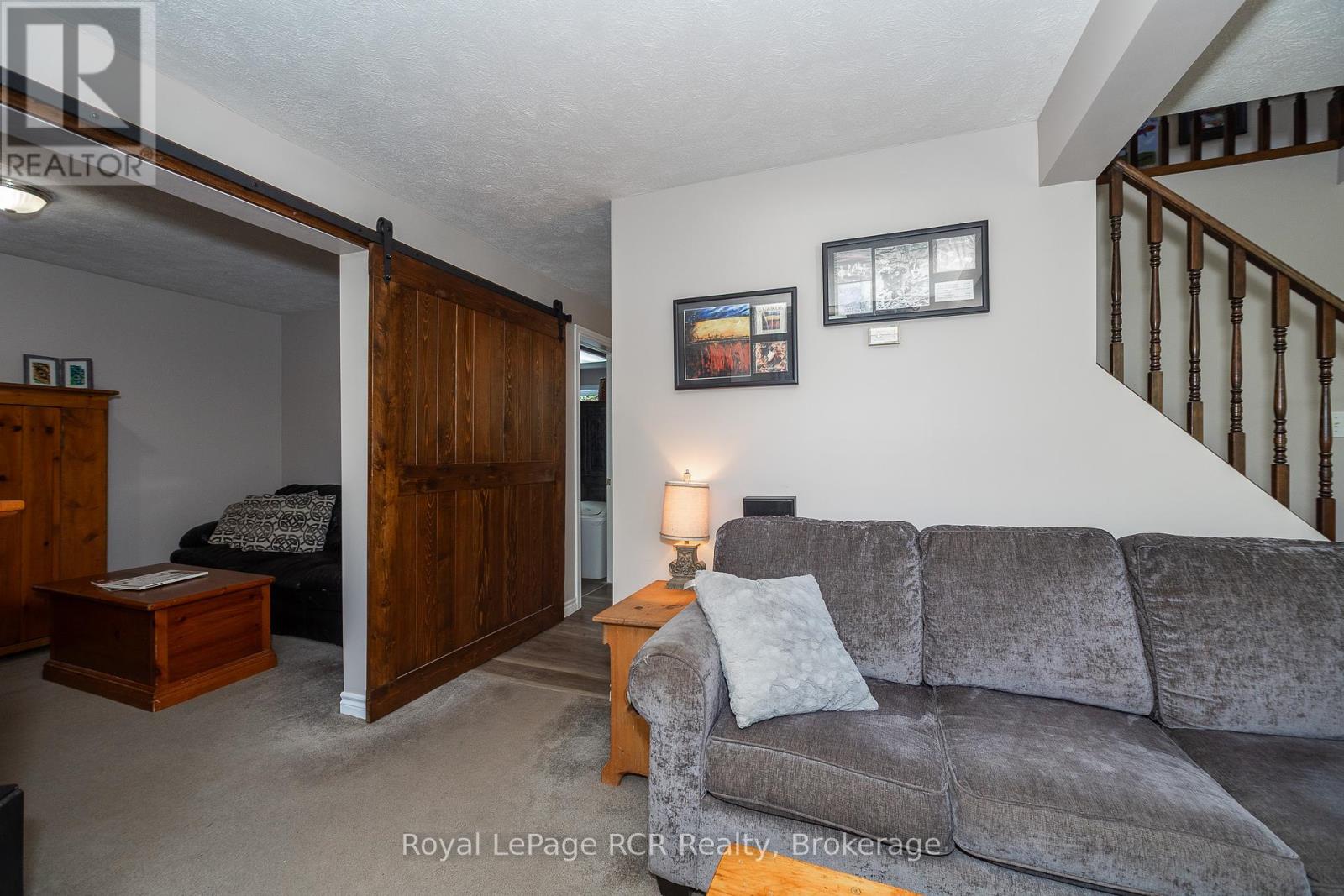 735 5th Avenue E, Owen Sound, Ontario  N4K 2R7 - Photo 9 - X12431445