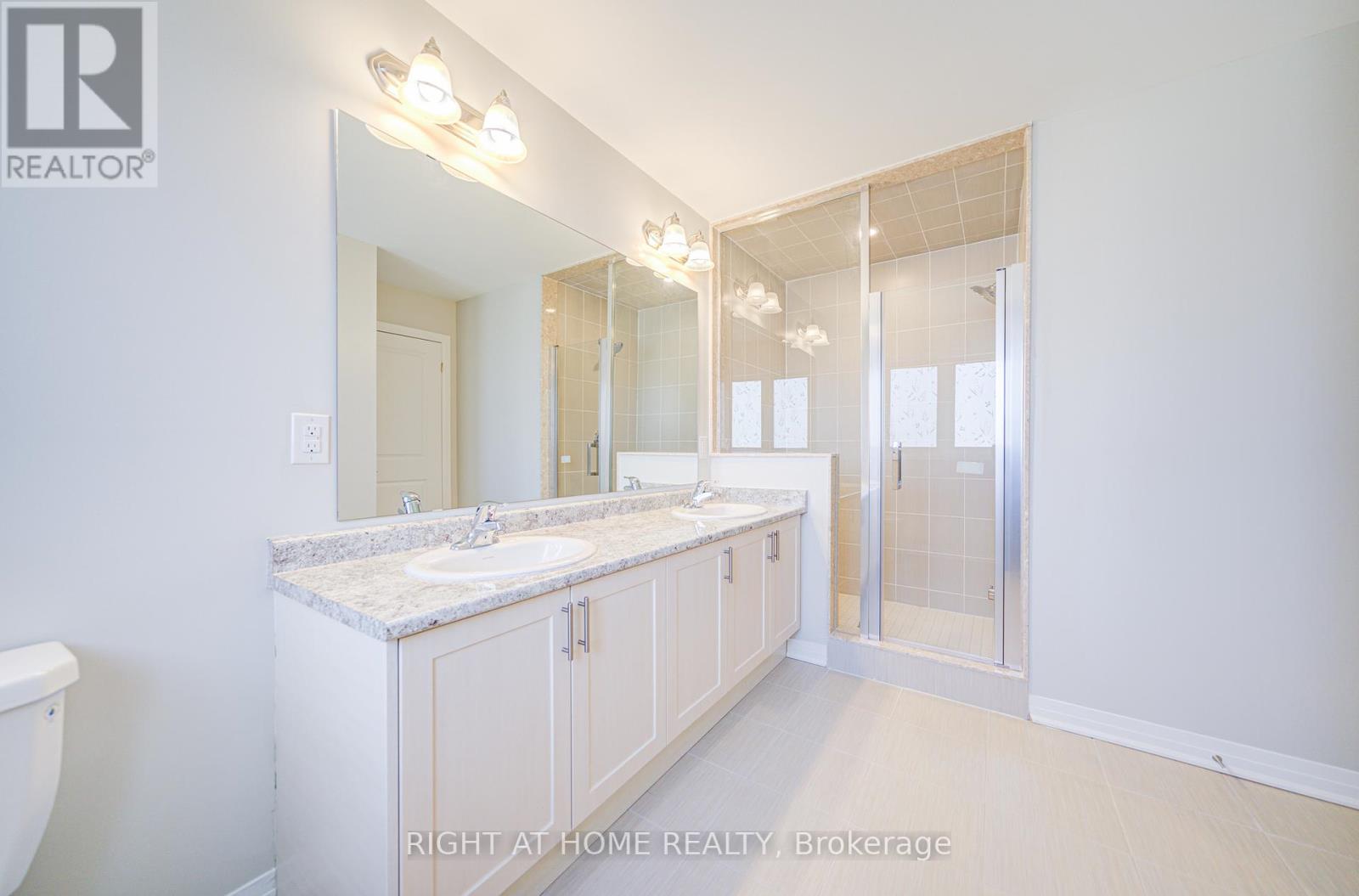 1296 Broderick Street, Innisfil, Ontario  L9S 0P6 - Photo 6 - N12431422
