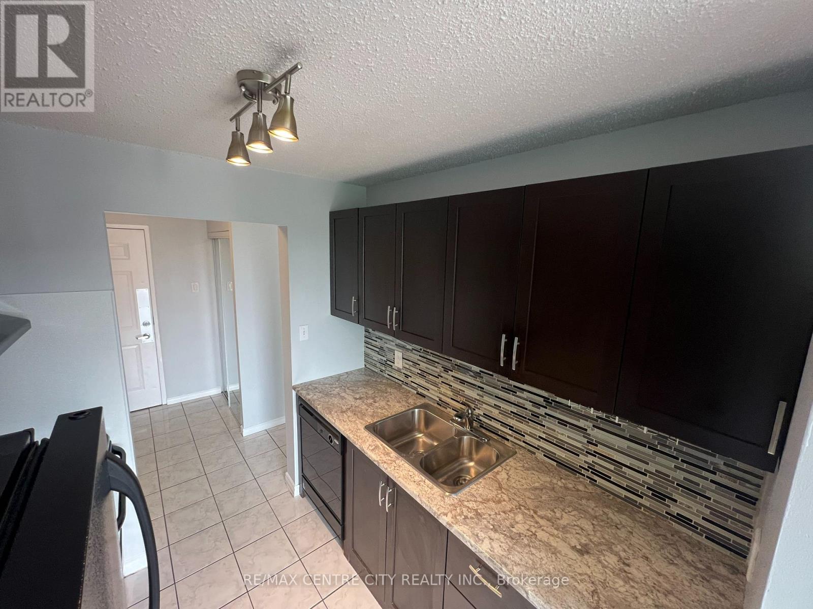 307 - 1445 Huron Street S, London East, Ontario  N5V 2E6 - Photo 10 - X12431459