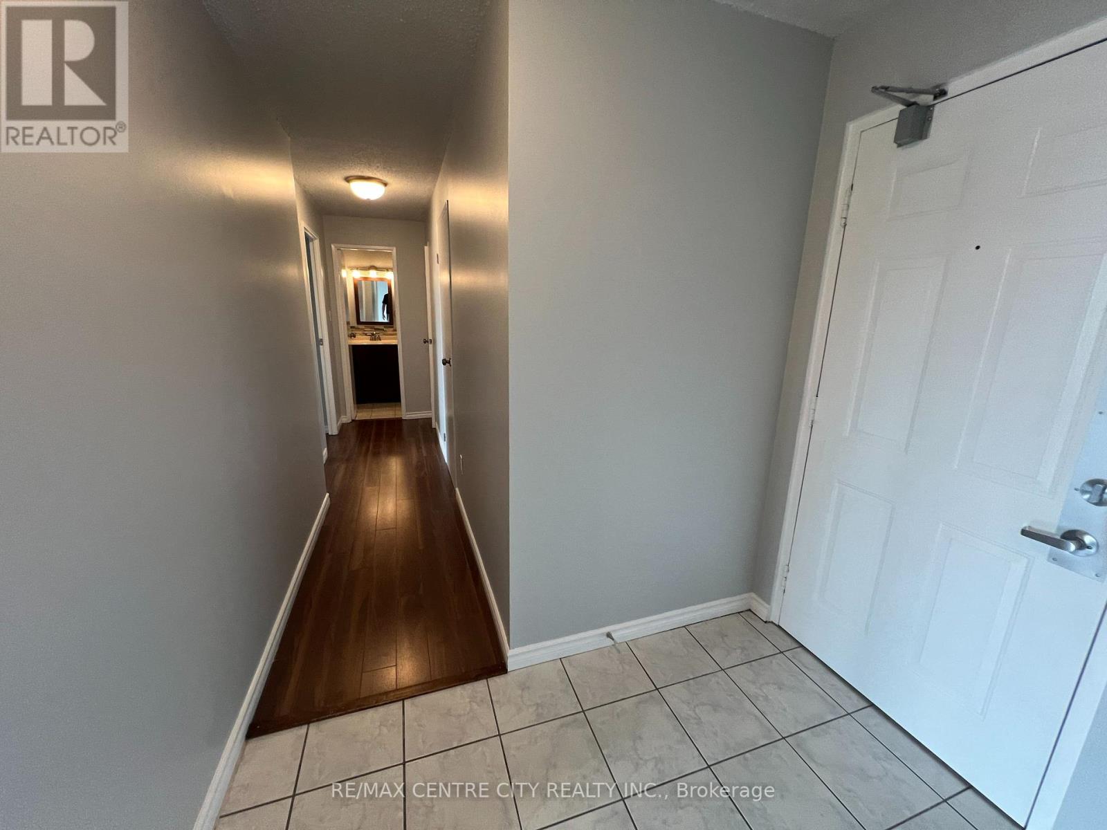 307 - 1445 Huron Street S, London East, Ontario  N5V 2E6 - Photo 11 - X12431459