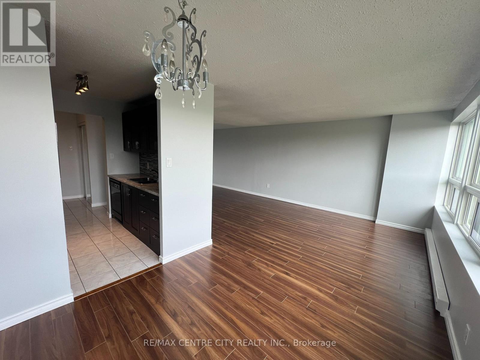 307 - 1445 Huron Street S, London East, Ontario  N5V 2E6 - Photo 8 - X12431459