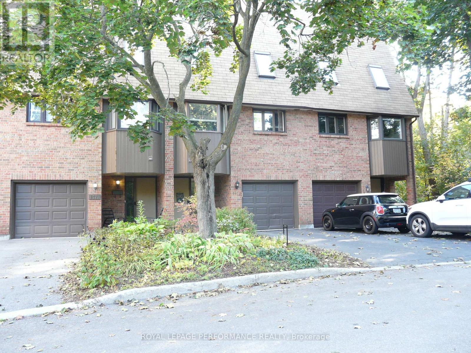 1473 Waltham Street, Ottawa, Ontario  K1T 2T5 - Photo 1 - X12431454