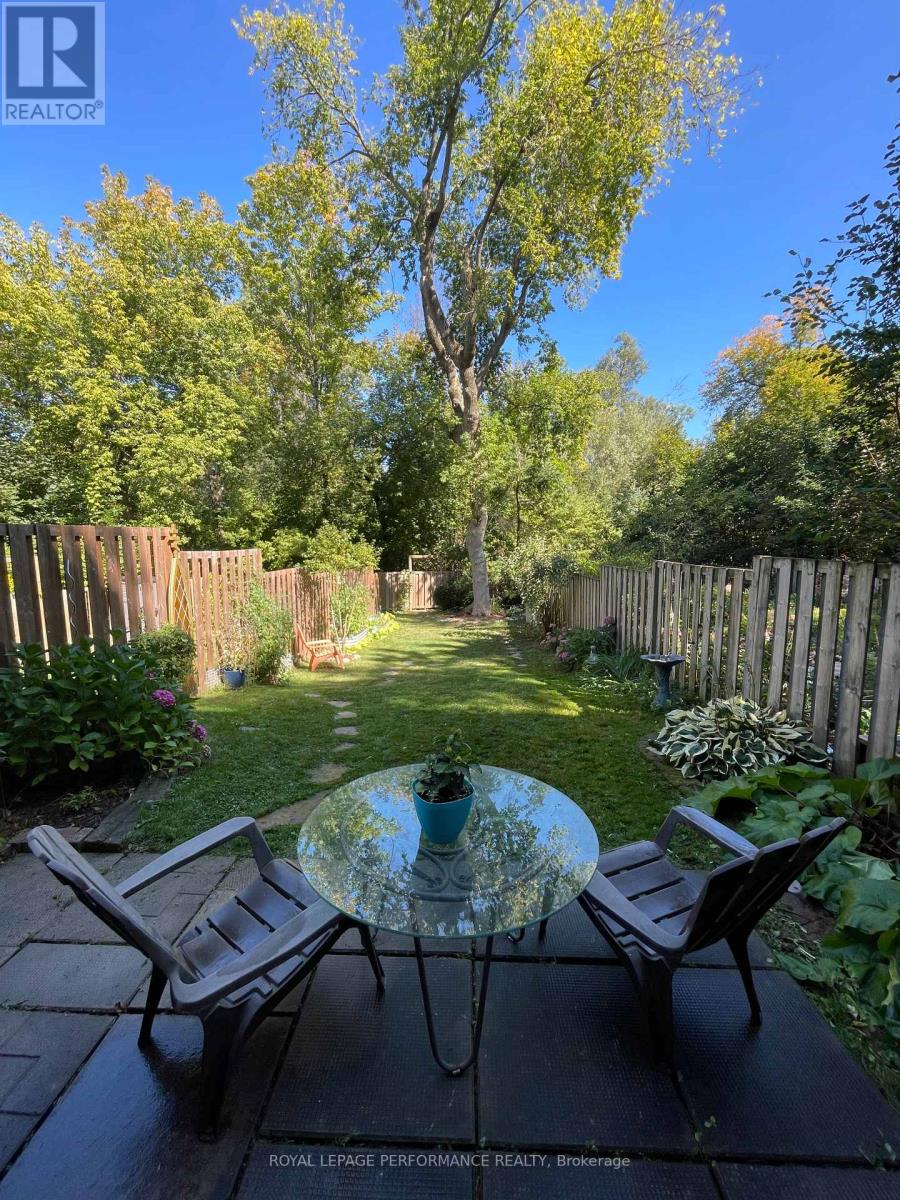 1473 Waltham Street, Ottawa, Ontario  K1T 2T5 - Photo 25 - X12431454