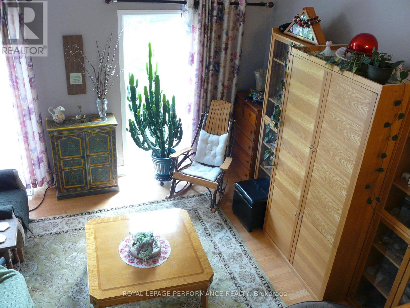 1473 Waltham Street, Ottawa, Ontario  K1T 2T5 - Photo 6 - X12431454