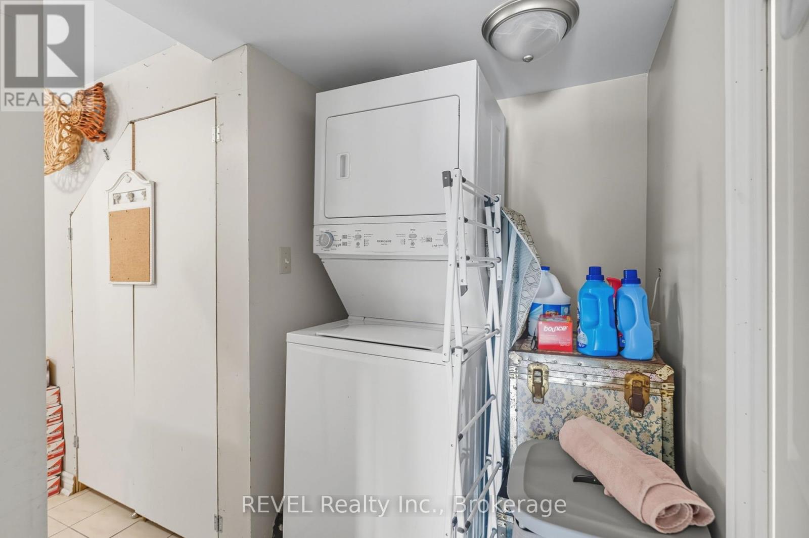 250 Ridge Road N, Fort Erie, Ontario  L0S 1N0 - Photo 19 - X12431439