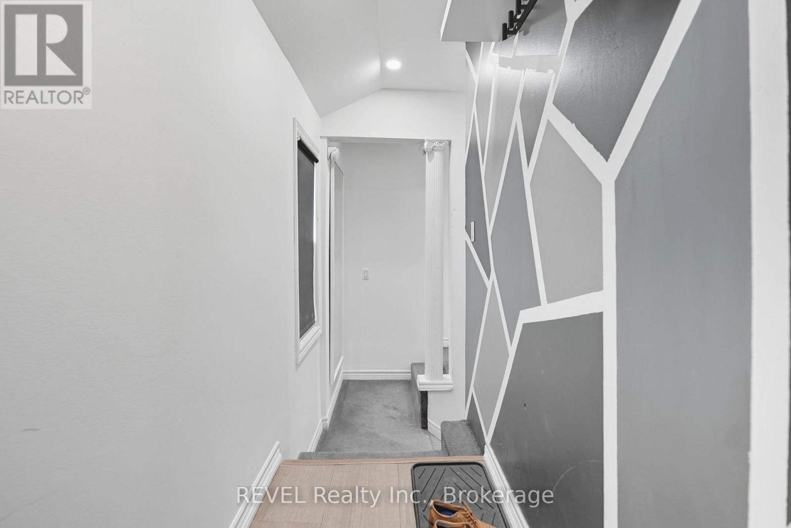 250 Ridge Road N, Fort Erie, Ontario  L0S 1N0 - Photo 24 - X12431439