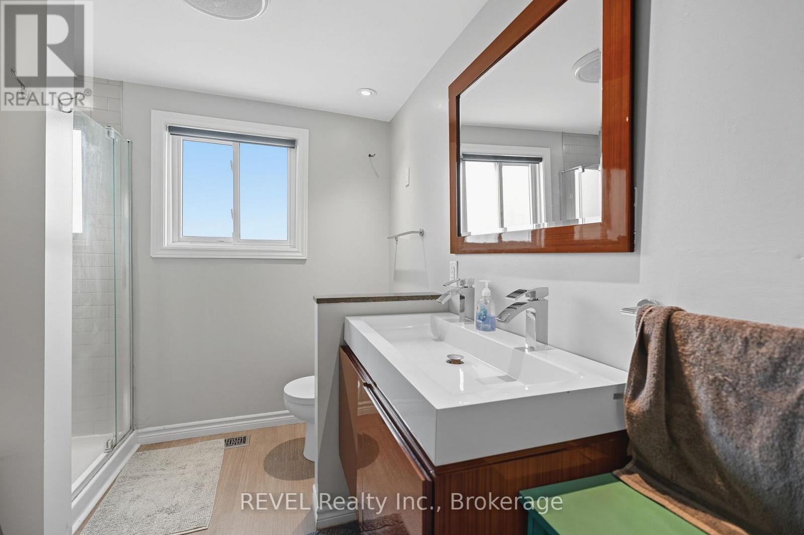 250 Ridge Road N, Fort Erie, Ontario  L0S 1N0 - Photo 31 - X12431439