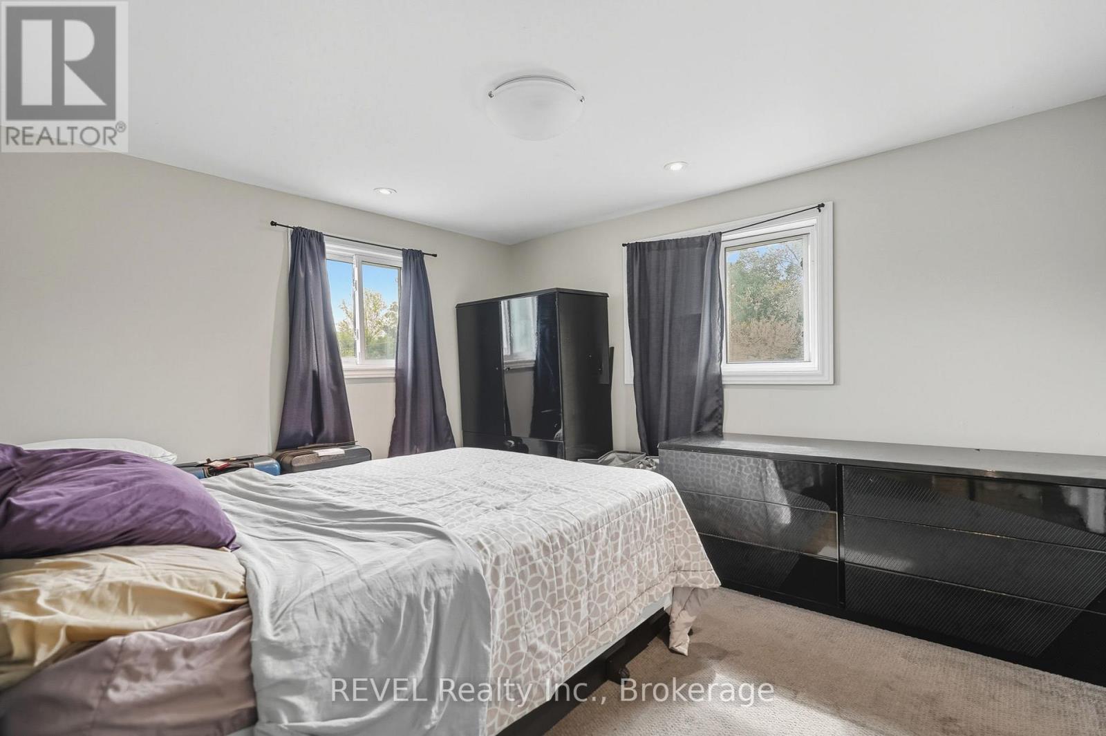 250 Ridge Road N, Fort Erie, Ontario  L0S 1N0 - Photo 32 - X12431439