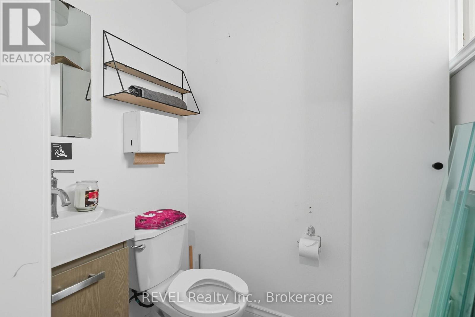 250 Ridge Road N, Fort Erie, Ontario  L0S 1N0 - Photo 36 - X12431439