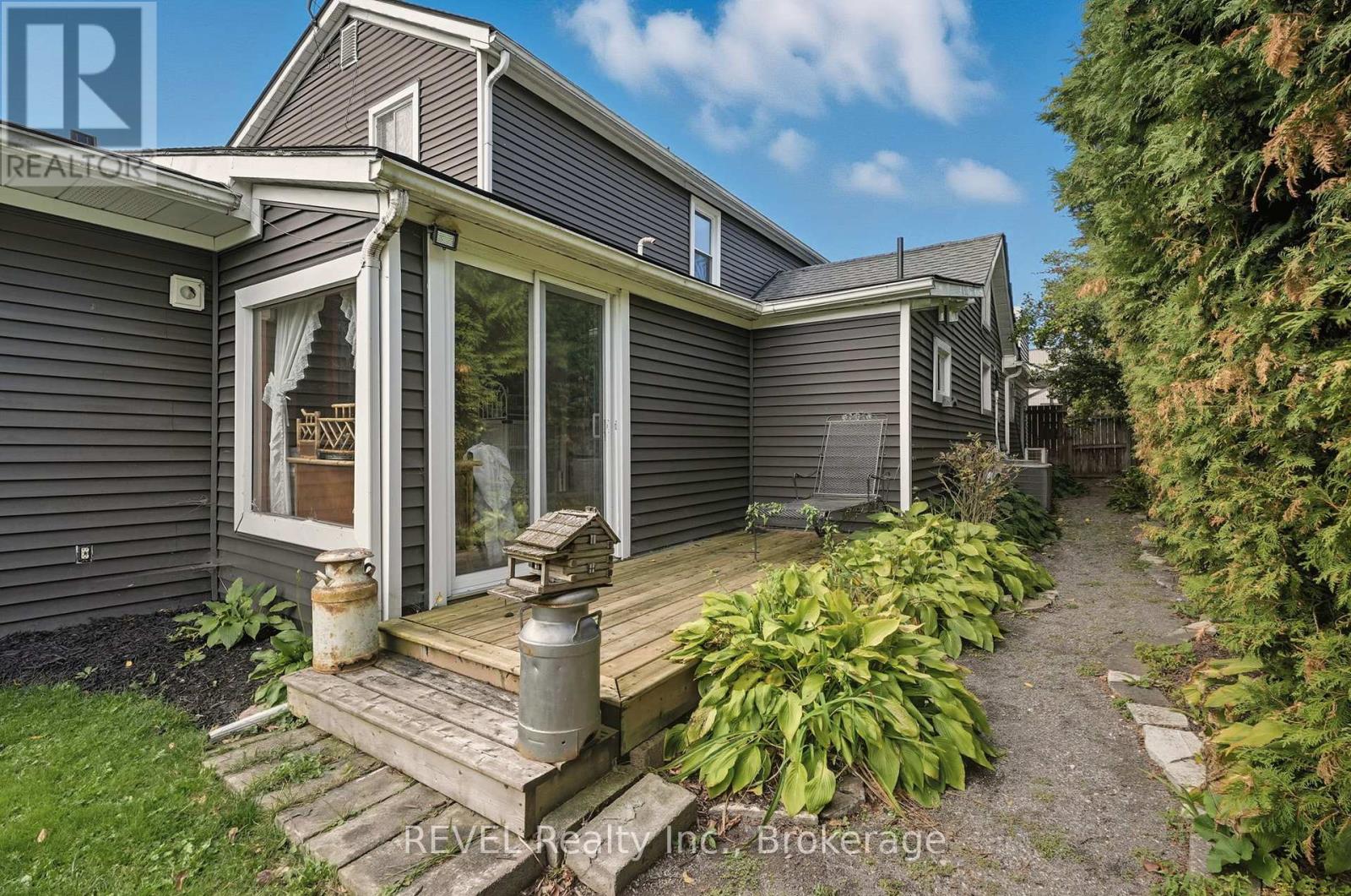 250 Ridge Road N, Fort Erie, Ontario  L0S 1N0 - Photo 39 - X12431439