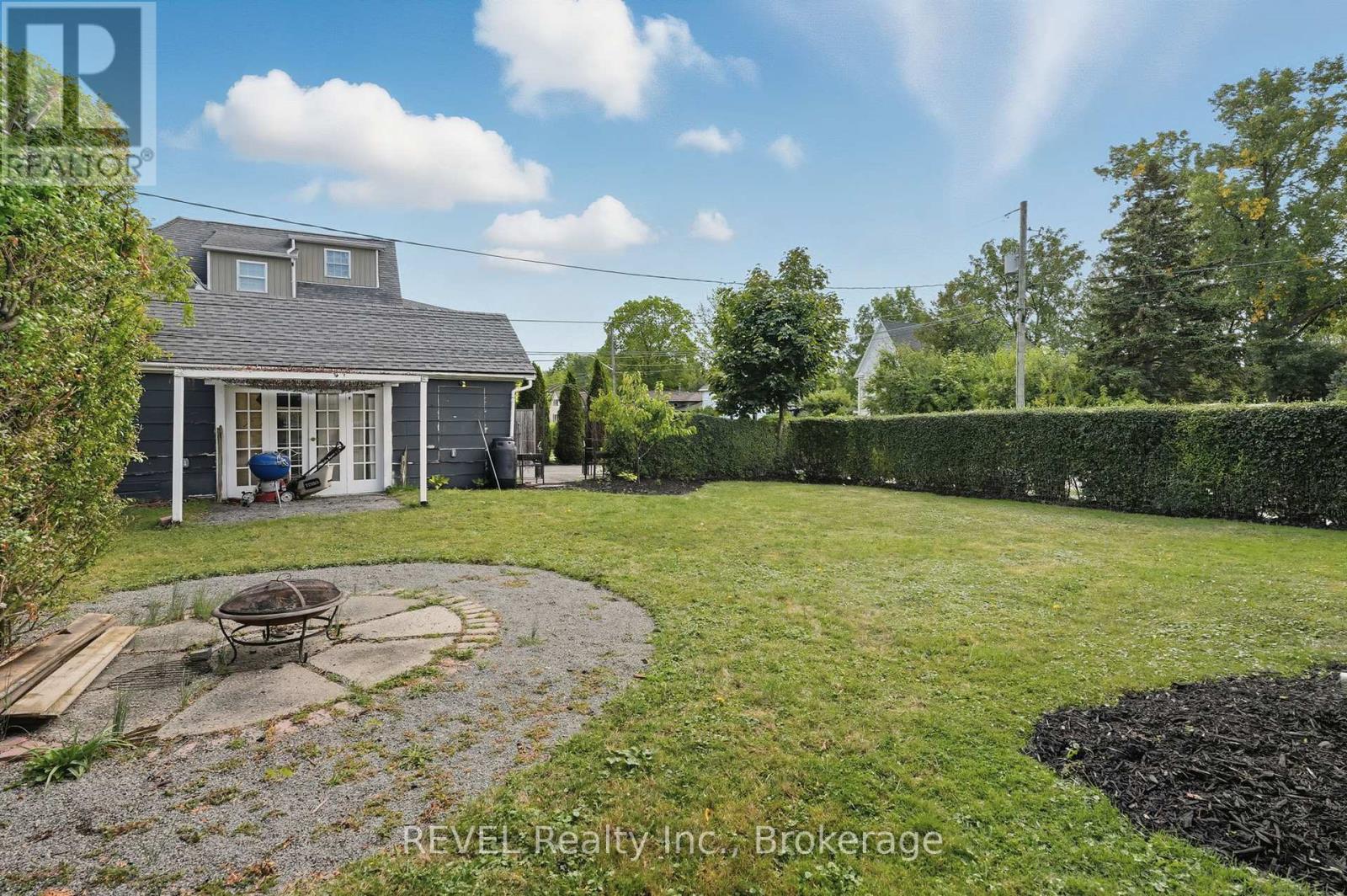 250 Ridge Road N, Fort Erie, Ontario  L0S 1N0 - Photo 40 - X12431439
