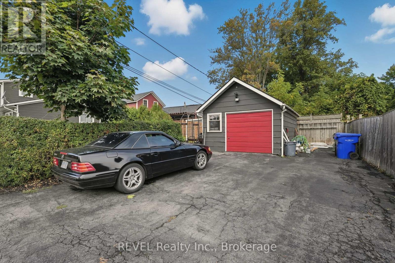 250 Ridge Road N, Fort Erie, Ontario  L0S 1N0 - Photo 42 - X12431439