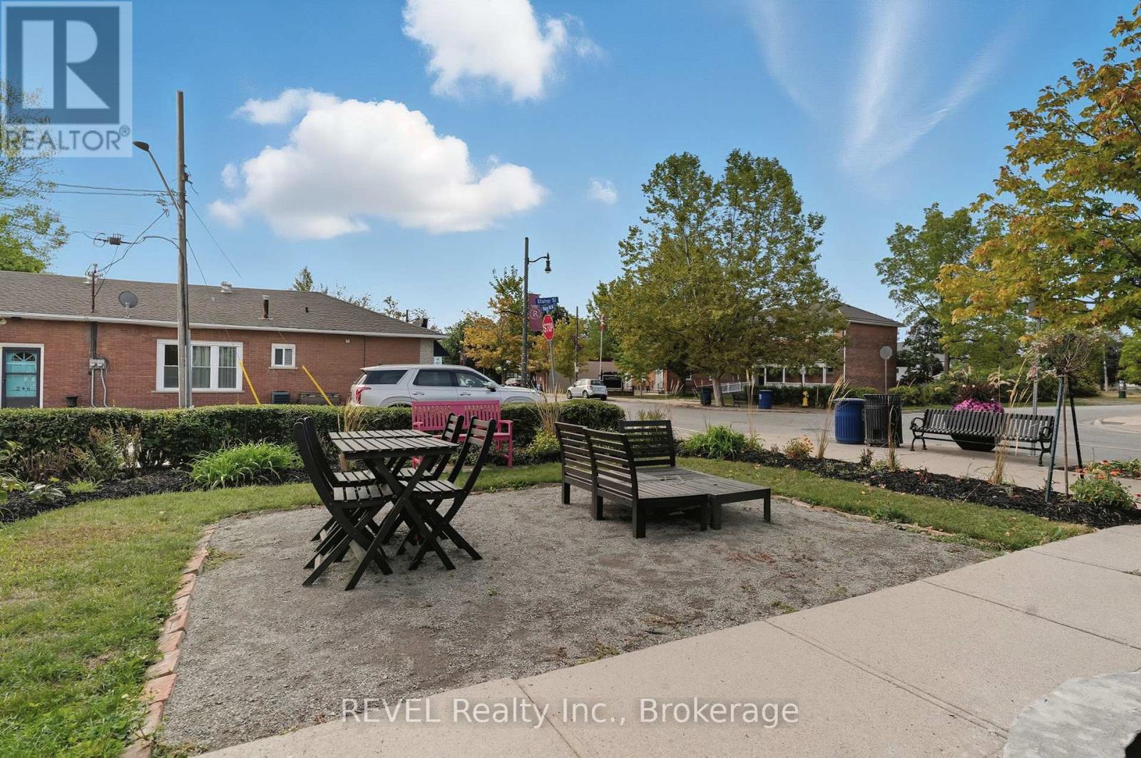 250 Ridge Road N, Fort Erie, Ontario  L0S 1N0 - Photo 9 - X12431439