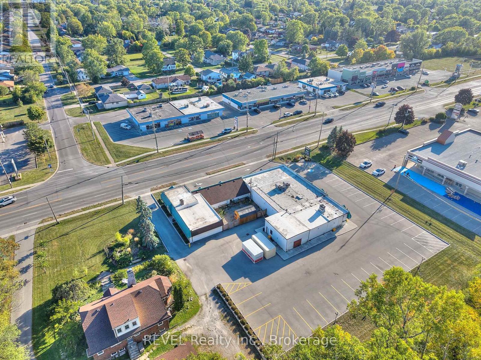 1218-1224 Garrison Road, Fort Erie, Ontario  L2A 1P1 - Photo 15 - X12431440