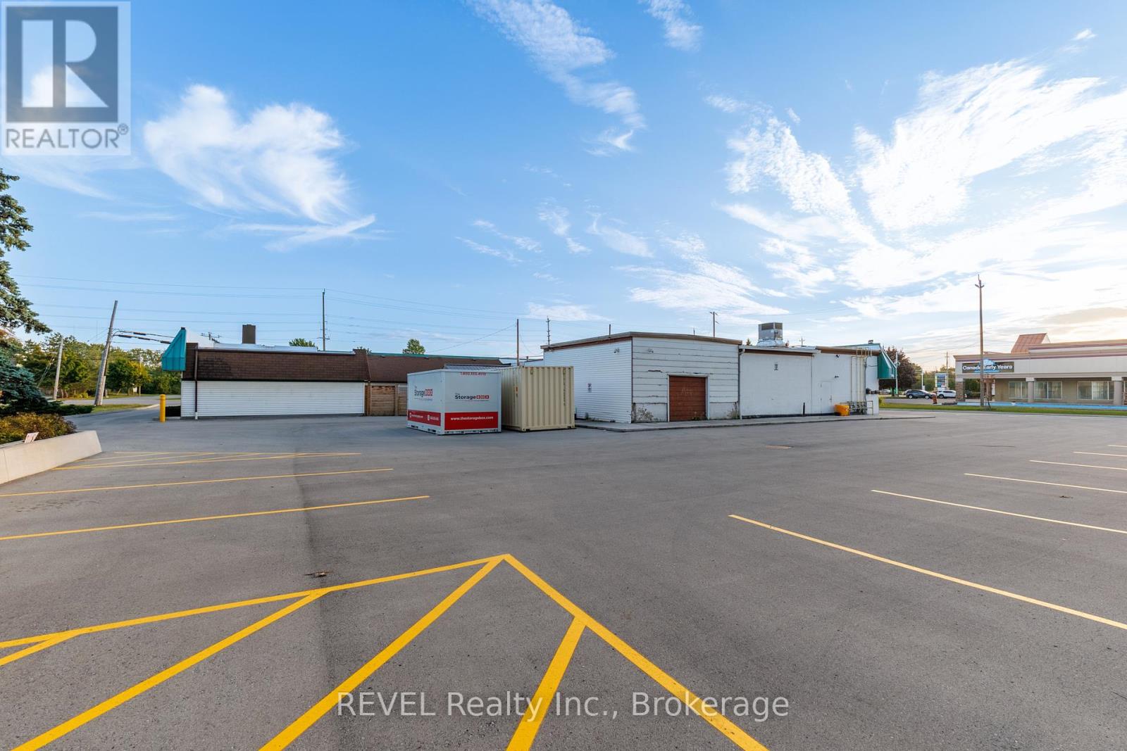 1218-1224 Garrison Road, Fort Erie, Ontario  L2A 1P1 - Photo 7 - X12431440