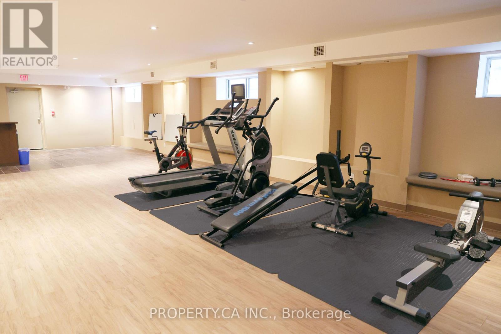 303 - 60 Gulliver Road, Toronto, Ontario  M6M 2M6 - Photo 32 - W12431429
