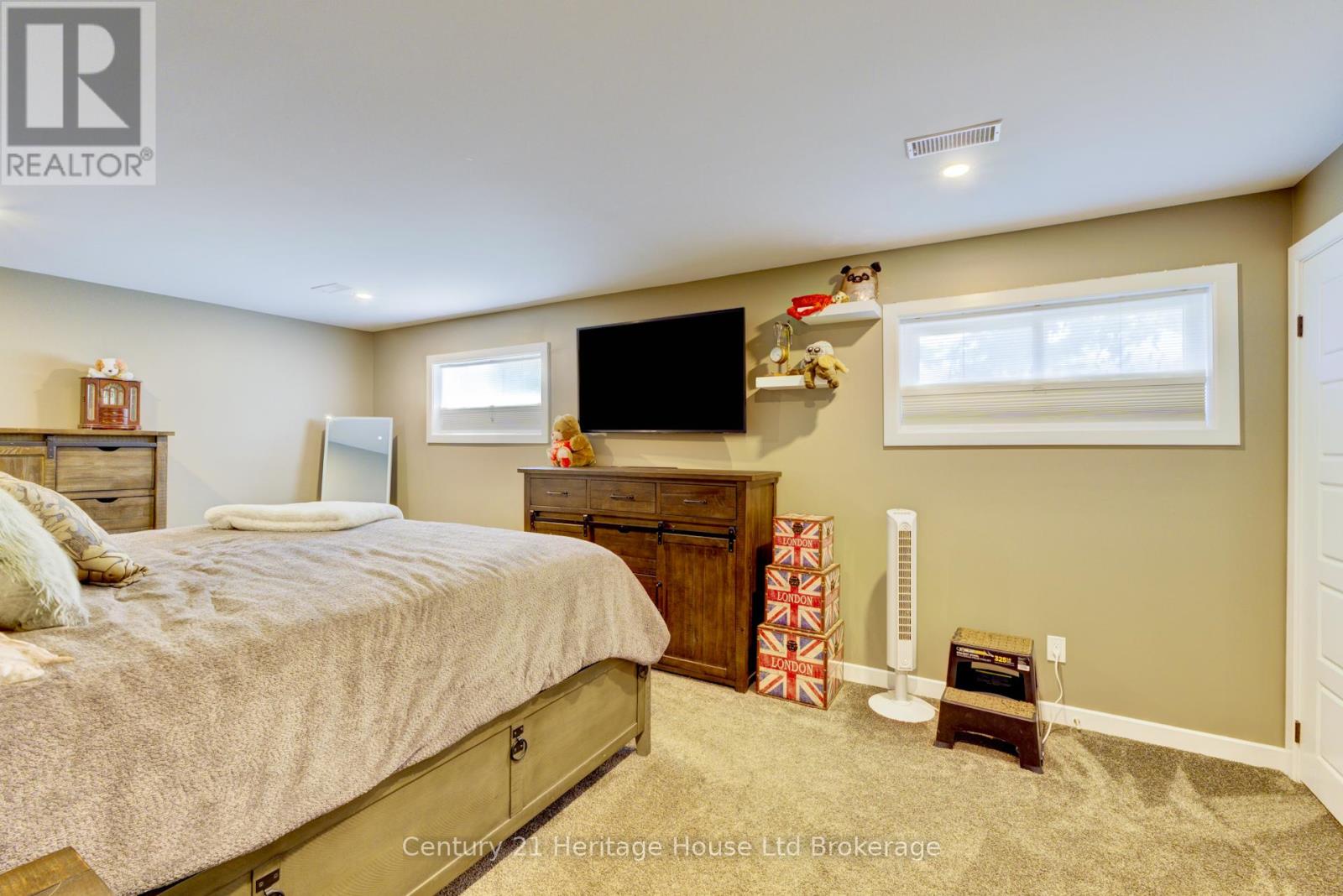 3208 Pigram Line, South-West Oxford, Ontario  N0J 1W0 - Photo 11 - X12431457