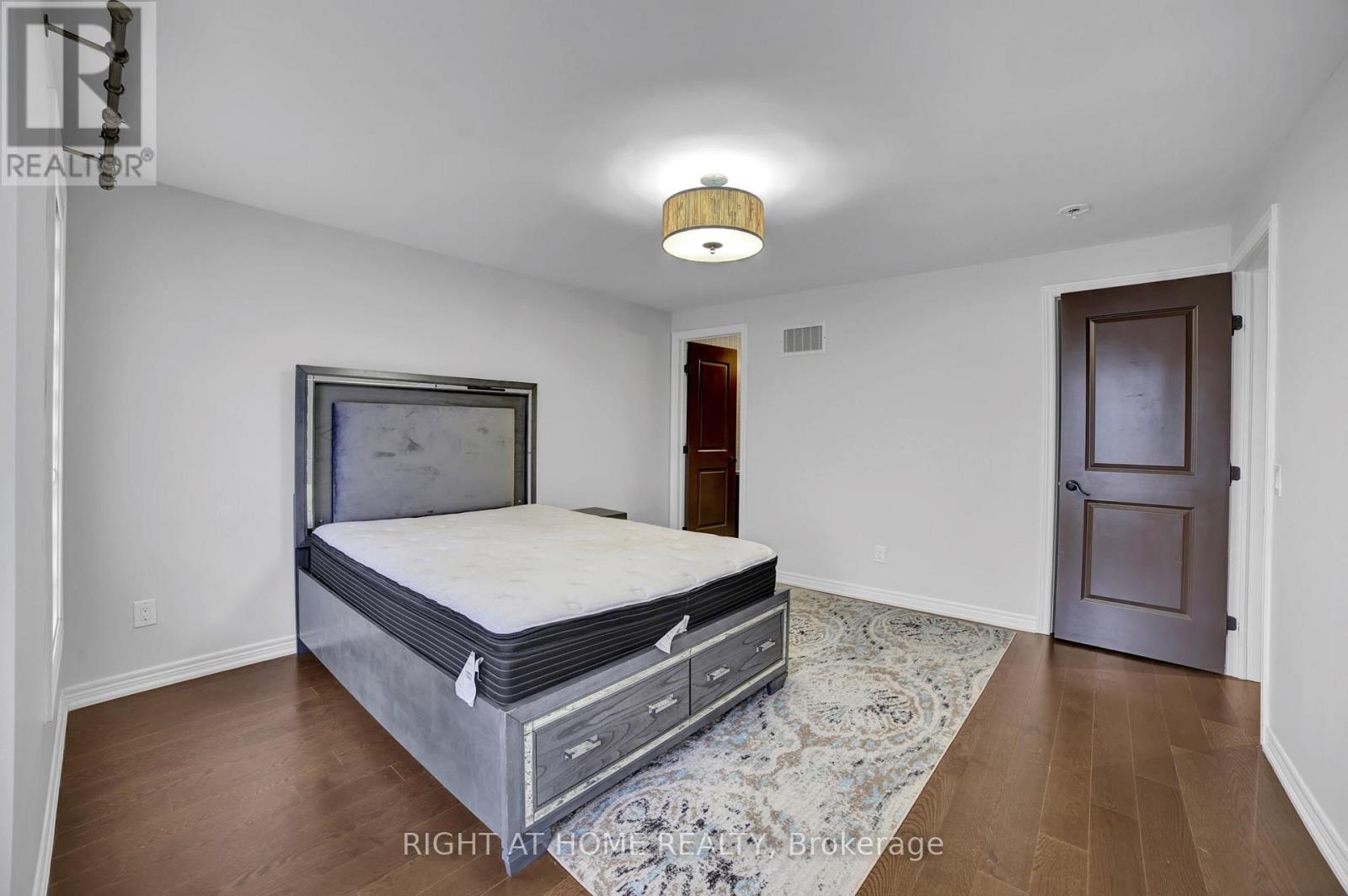 288 Raymond Road, Hamilton, Ontario  L9K 0H8 - Photo 31 - X12431415