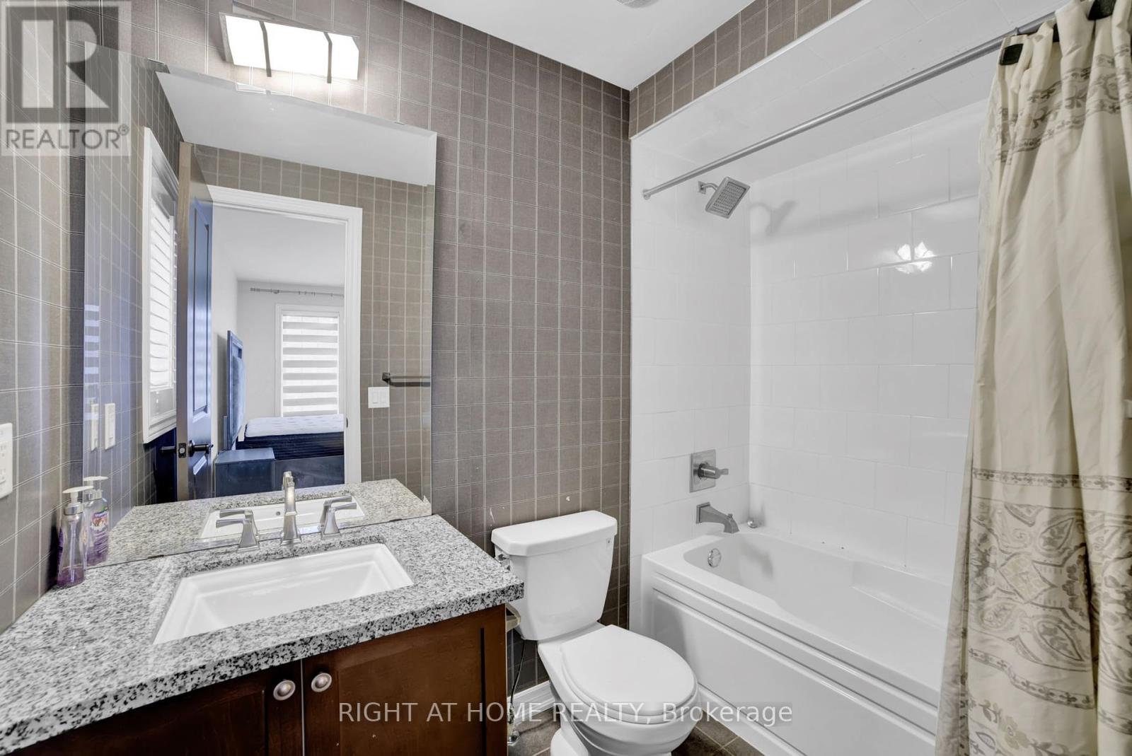 288 Raymond Road, Hamilton, Ontario  L9K 0H8 - Photo 32 - X12431415