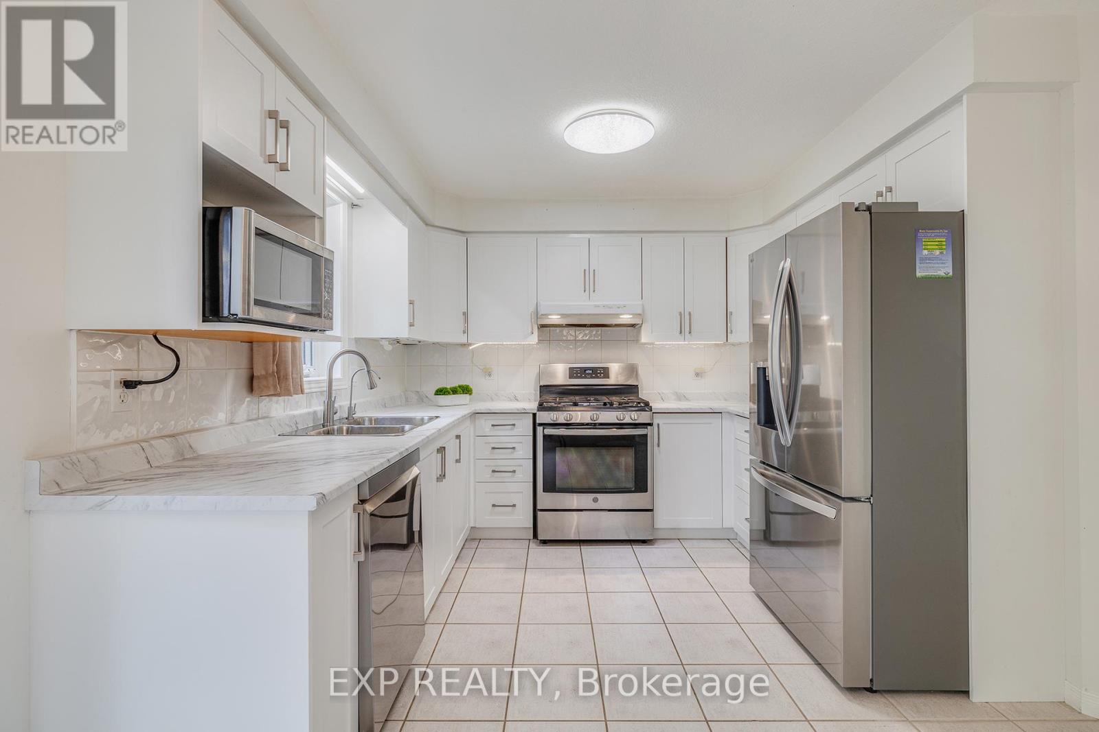 77 Mccormick Drive, Cambridge, Ontario  N3C 4E1 - Photo 12 - X12431427